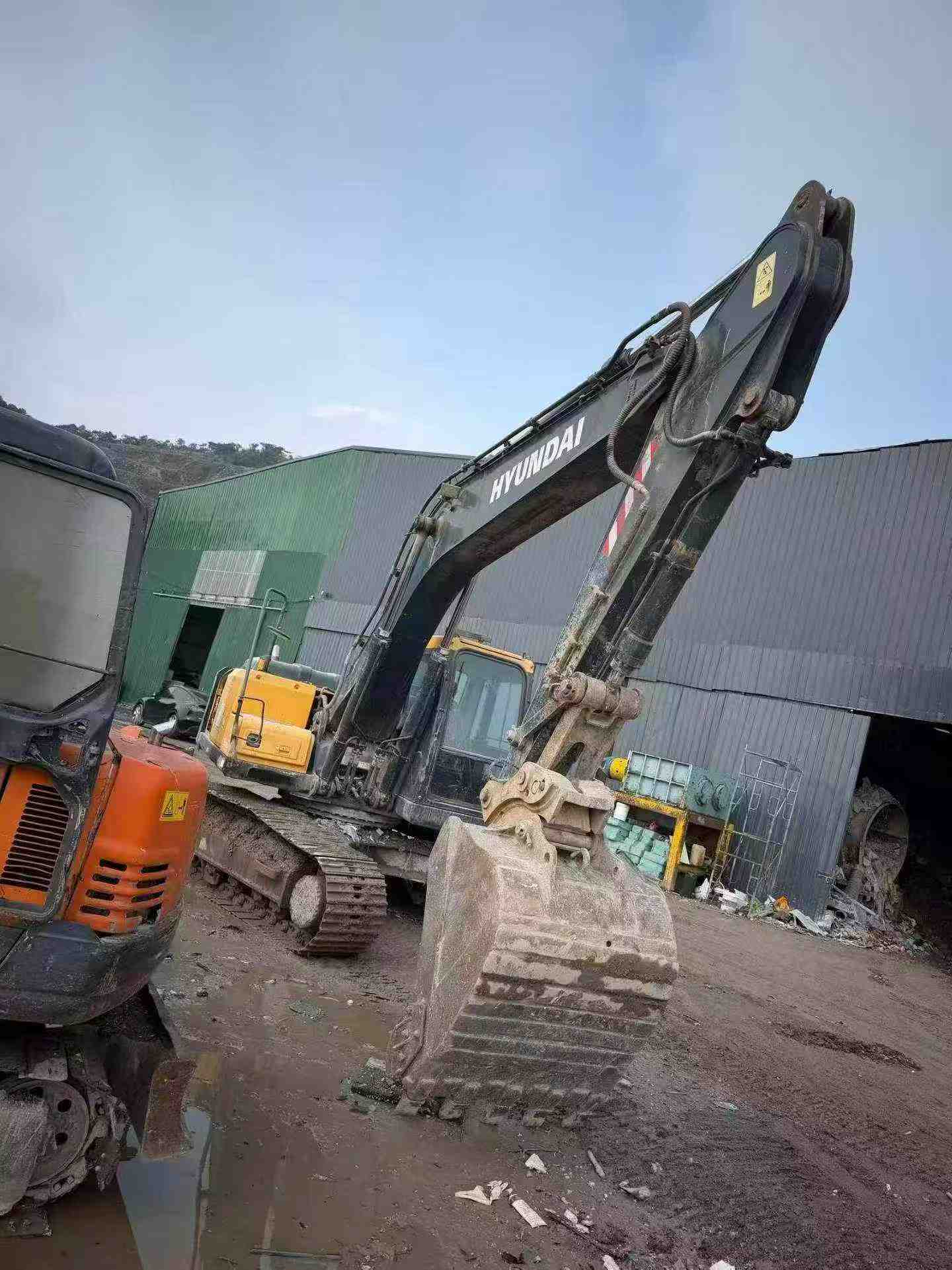 Comprar Hyundai R205VS Usado Excavadora