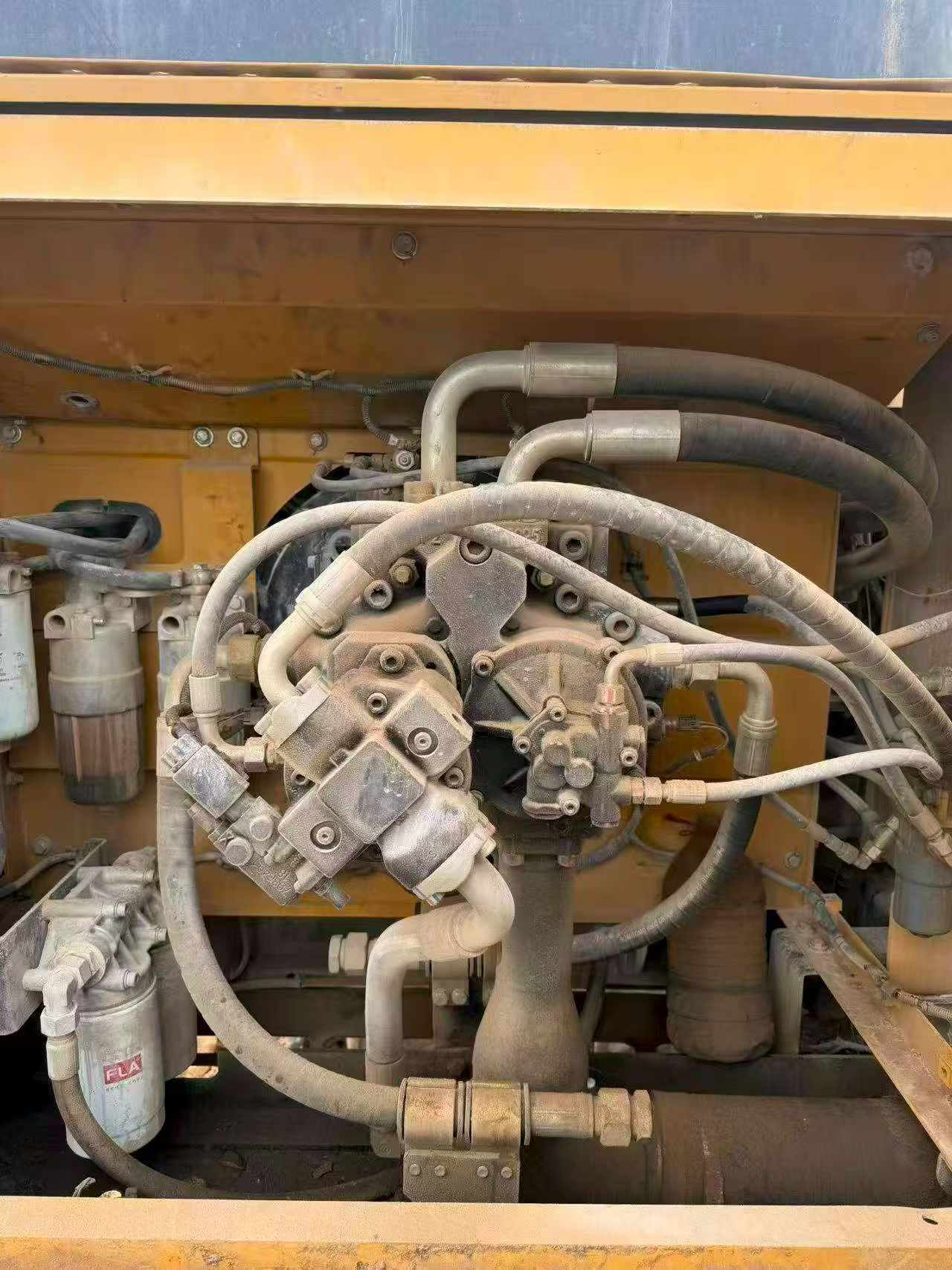 Купить Подержанный Экскаватор Sany SY550H / 5