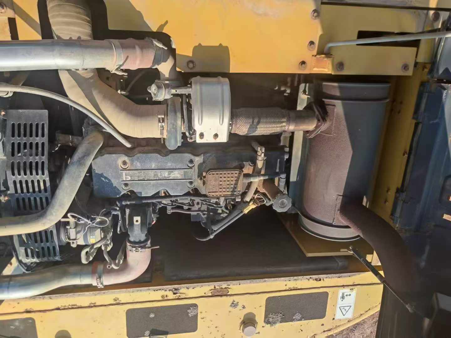 Compre Excavadora XCMG XE215 Usada / 5