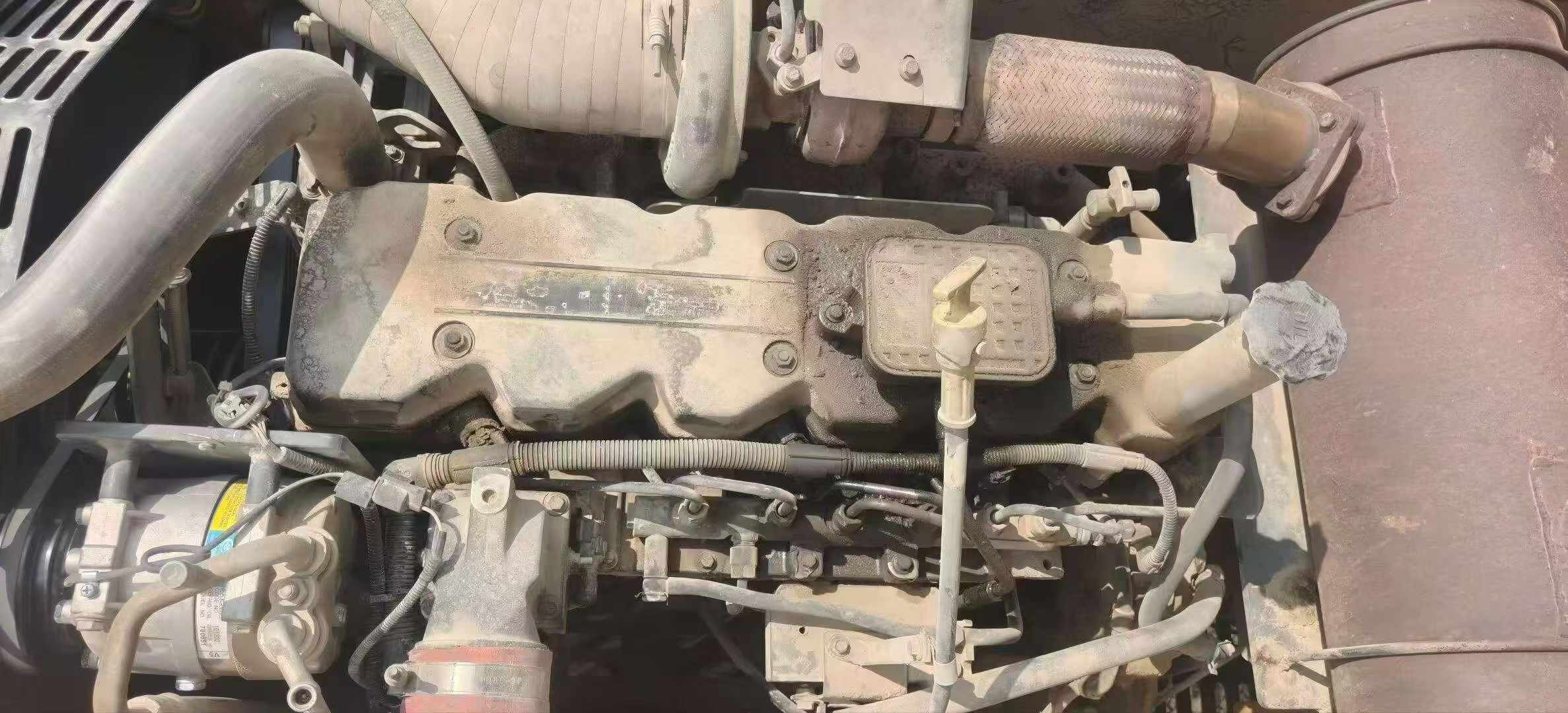 Compre Excavadora XCMG XE215 Usada / 4