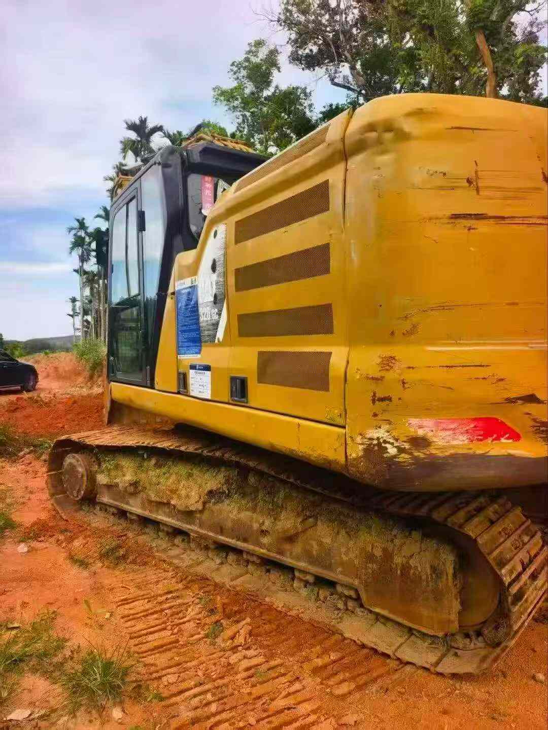Compre Excavadora Caterpillar 320GC Usada / 2