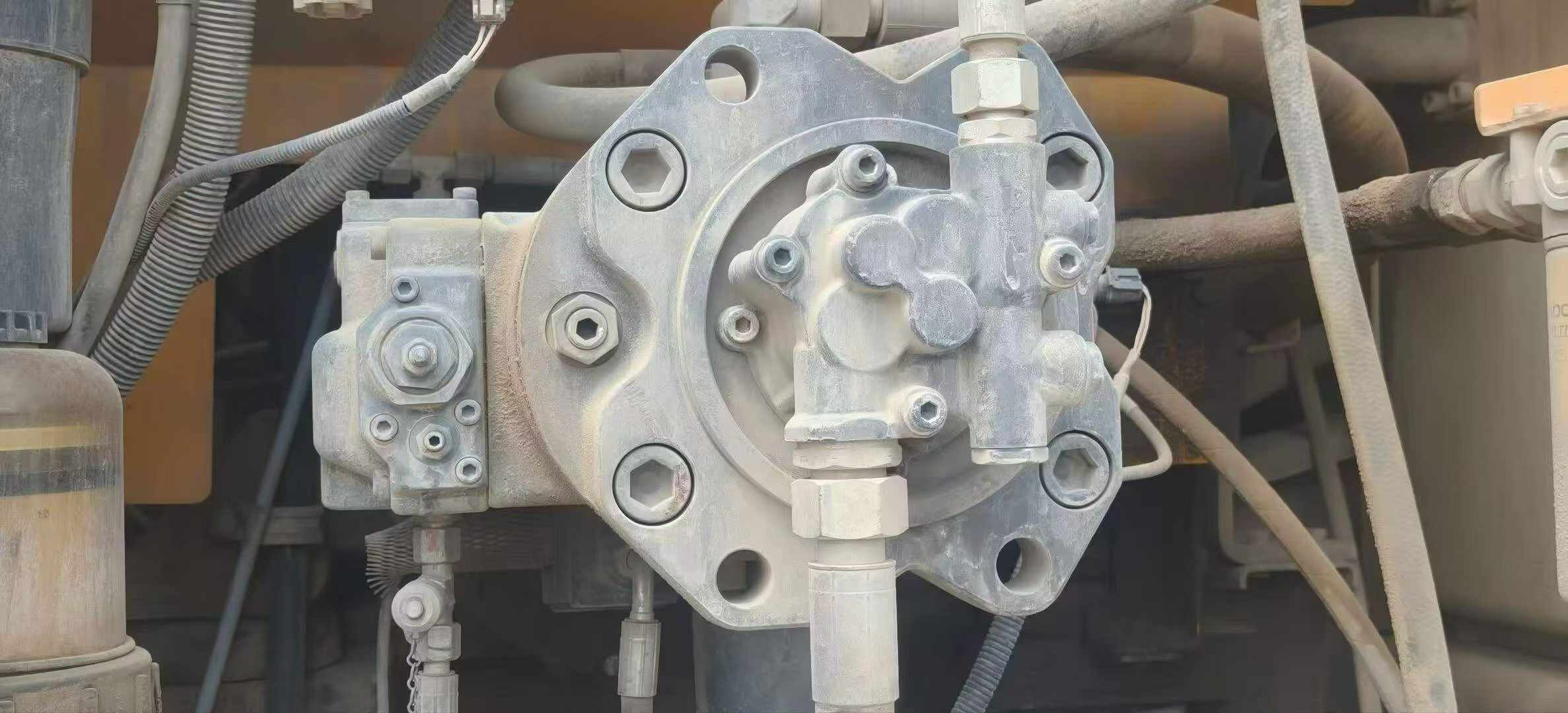 Compre Excavadora XCMG XE215 Usada / 2