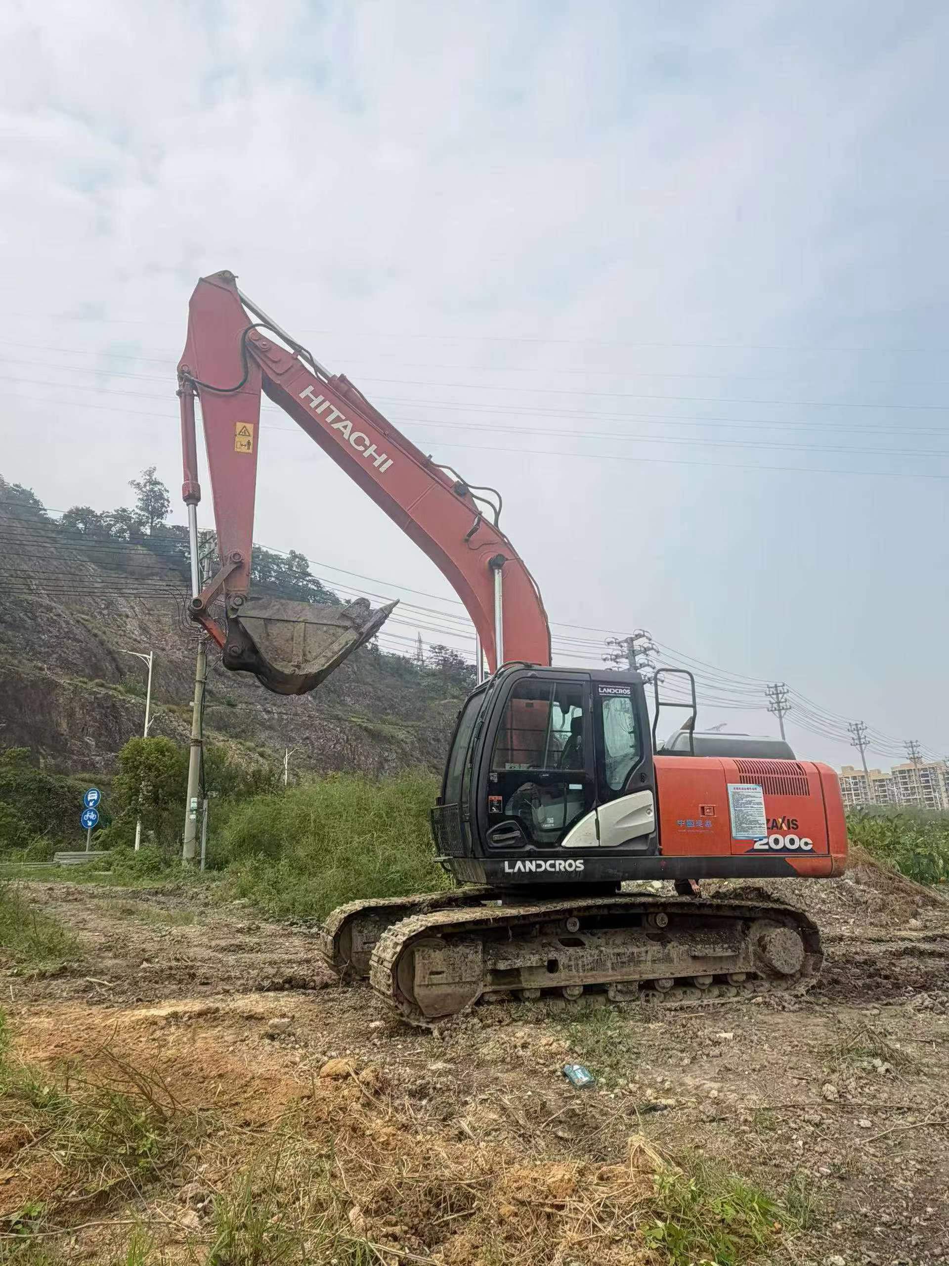 Buy Hitachi ZX200C-6A Used Excavator Buy Hitachi ZX200C-6A Used Excavator