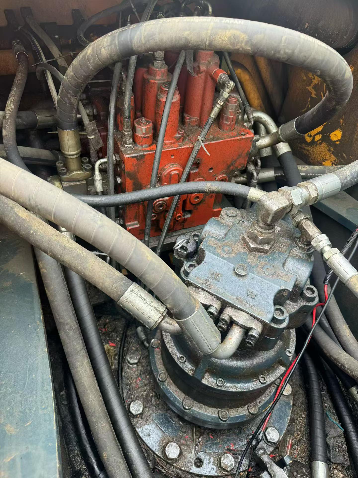 شراء حفارة Hyundai R275LVS مستعملة / 5