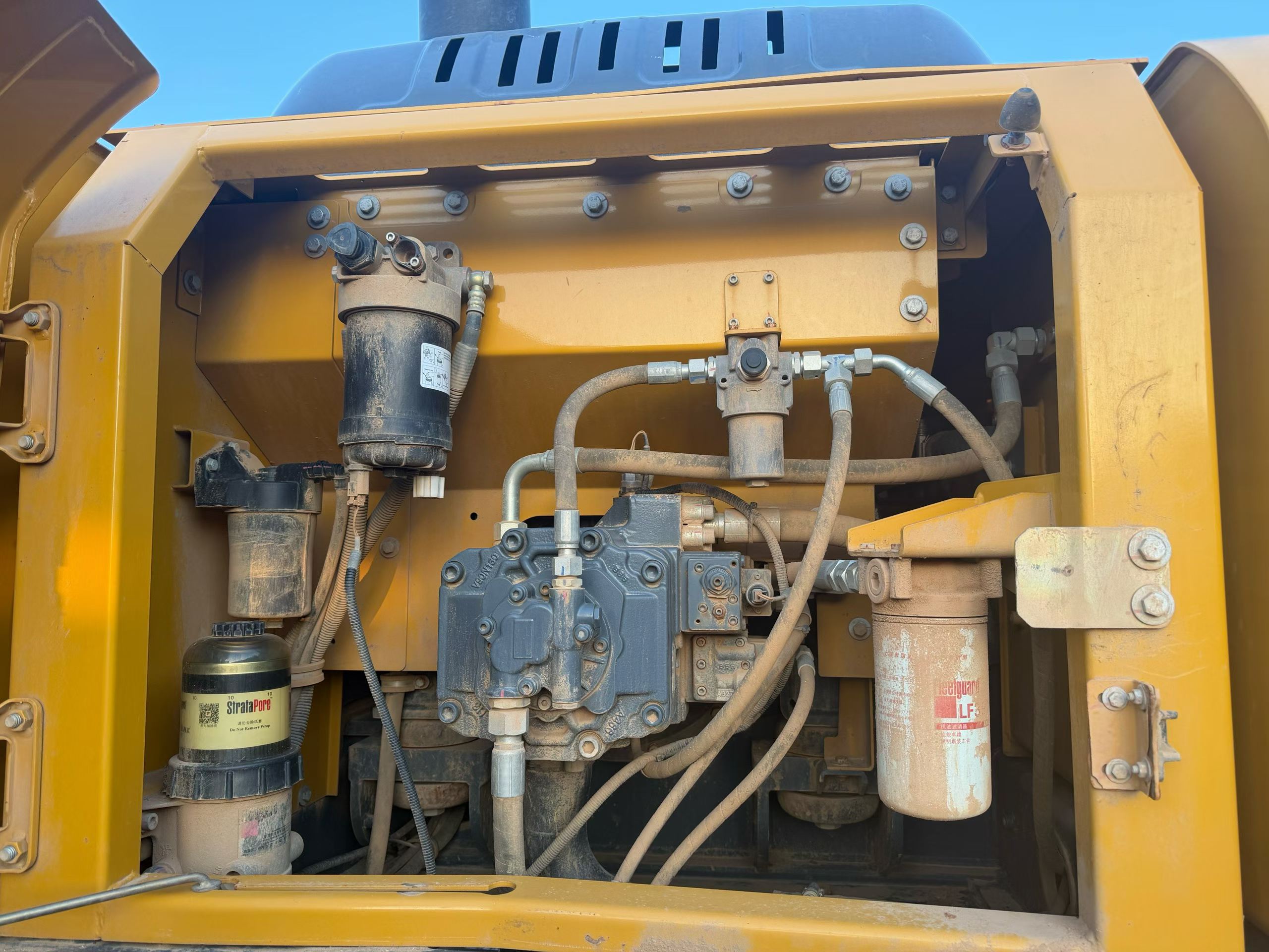 Купить Подержанный Экскаватор XCMG XE205DA / 6