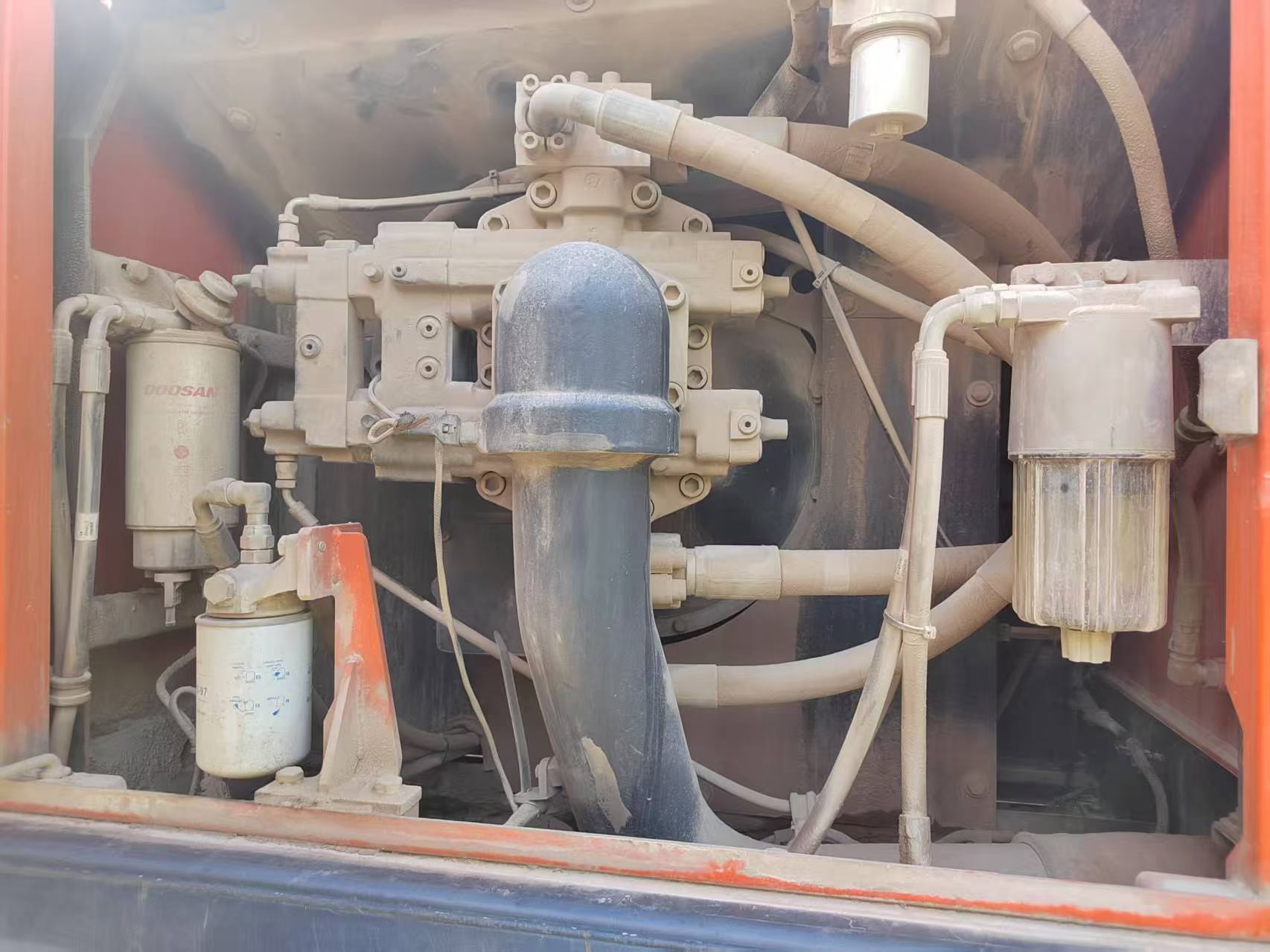 Compre Escavadeira Doosan DX380 Usada / 3