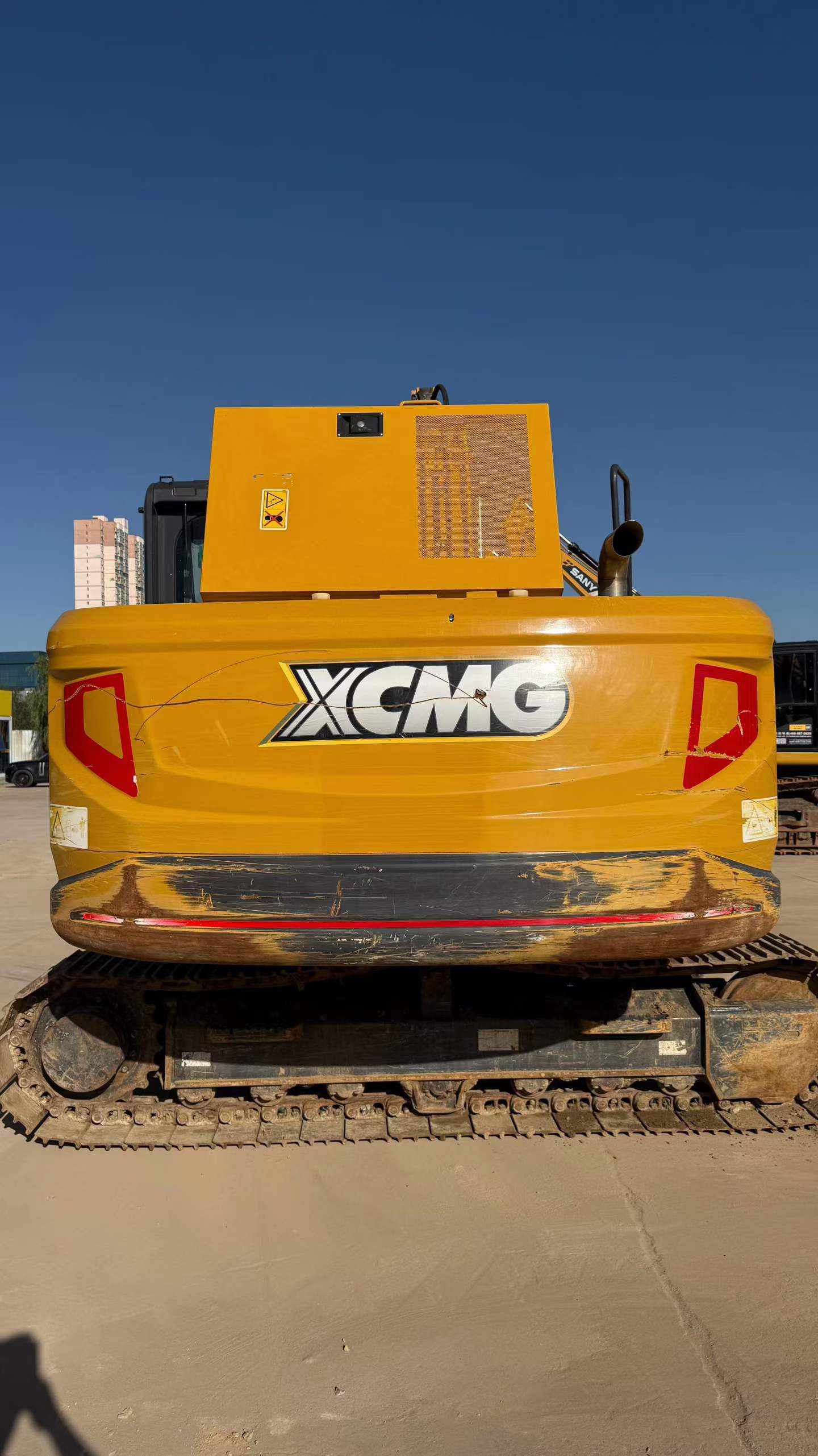 Buy XCMG XE135B Used Excavator / 2
