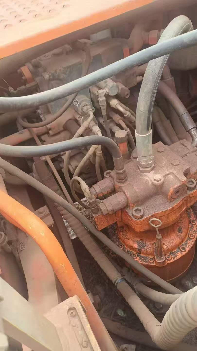 شراء حفارة Doosan DH225-7 مستعملة / 2