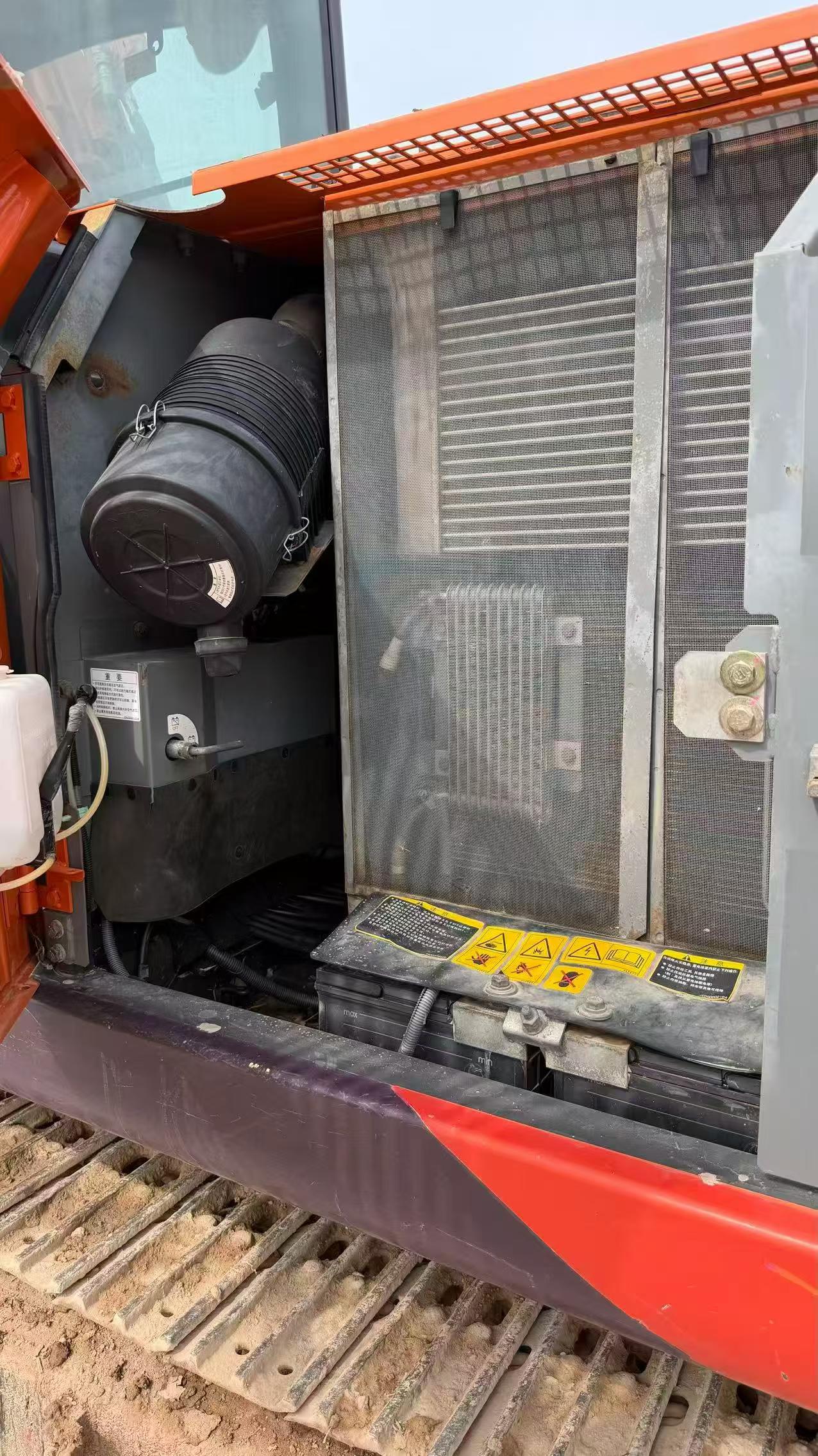 Buy Hitachi EX130 Used Excavator / 8 Buy Hitachi EX130 Used Excavator / 8