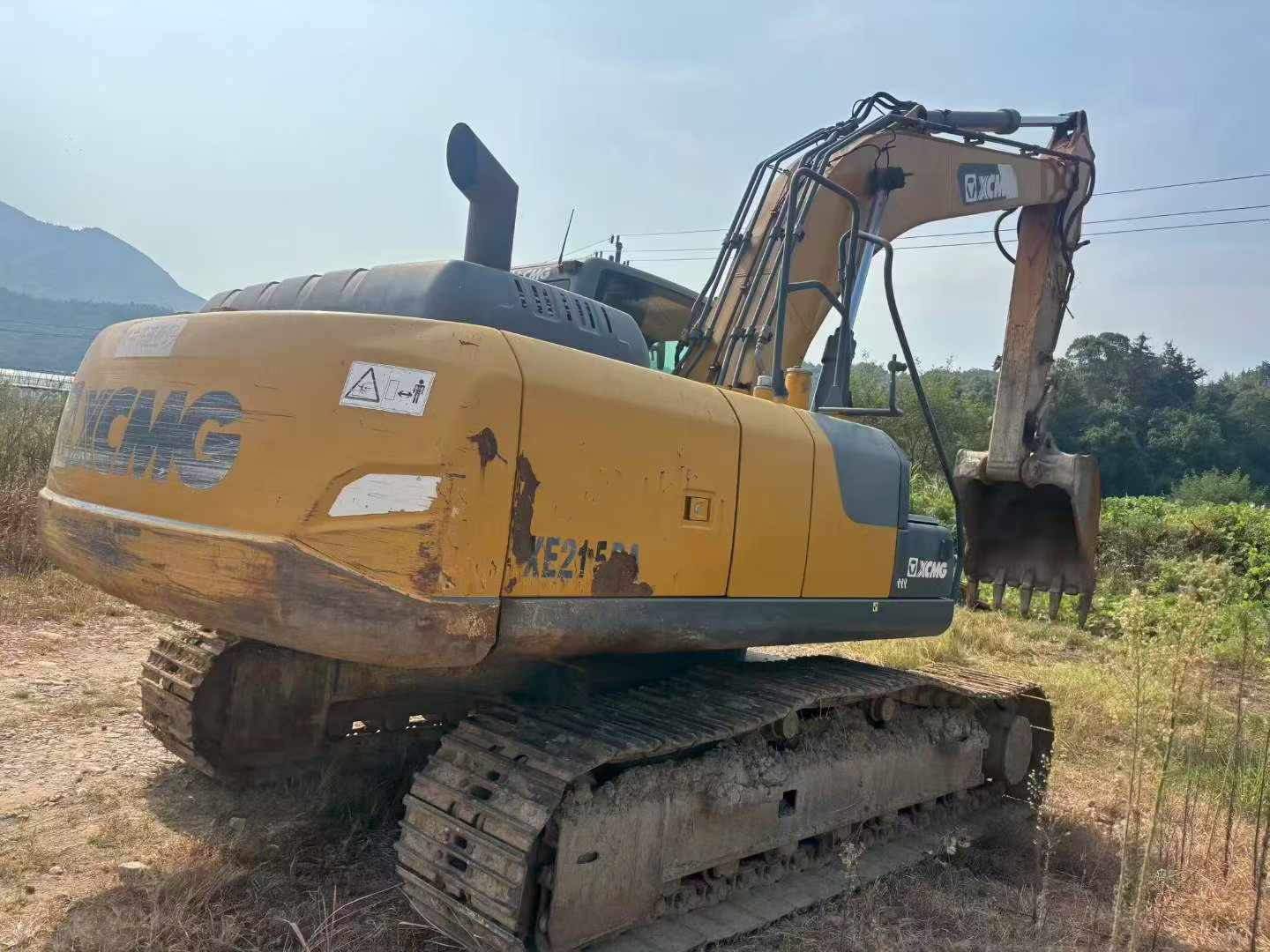 Compre Escavadeira XCMG XE200DA Usada / 4