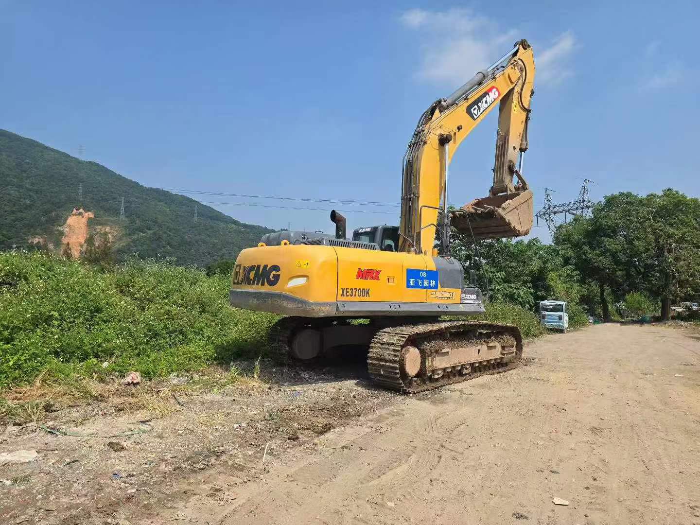 Compre Excavadora XCMG XE370DK Usada / 2