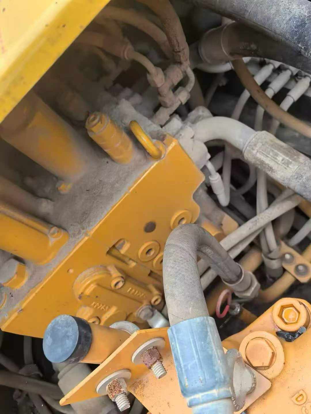 Купить Подержанный Экскаватор Sany SY215C / 6