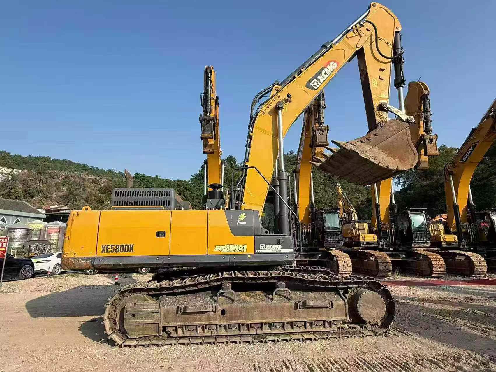 Compre Escavadeira XCMG LW580GV Usada / 2