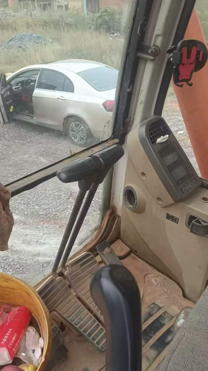 شراء حفارة Doosan DH225-7 مستعملة / 4