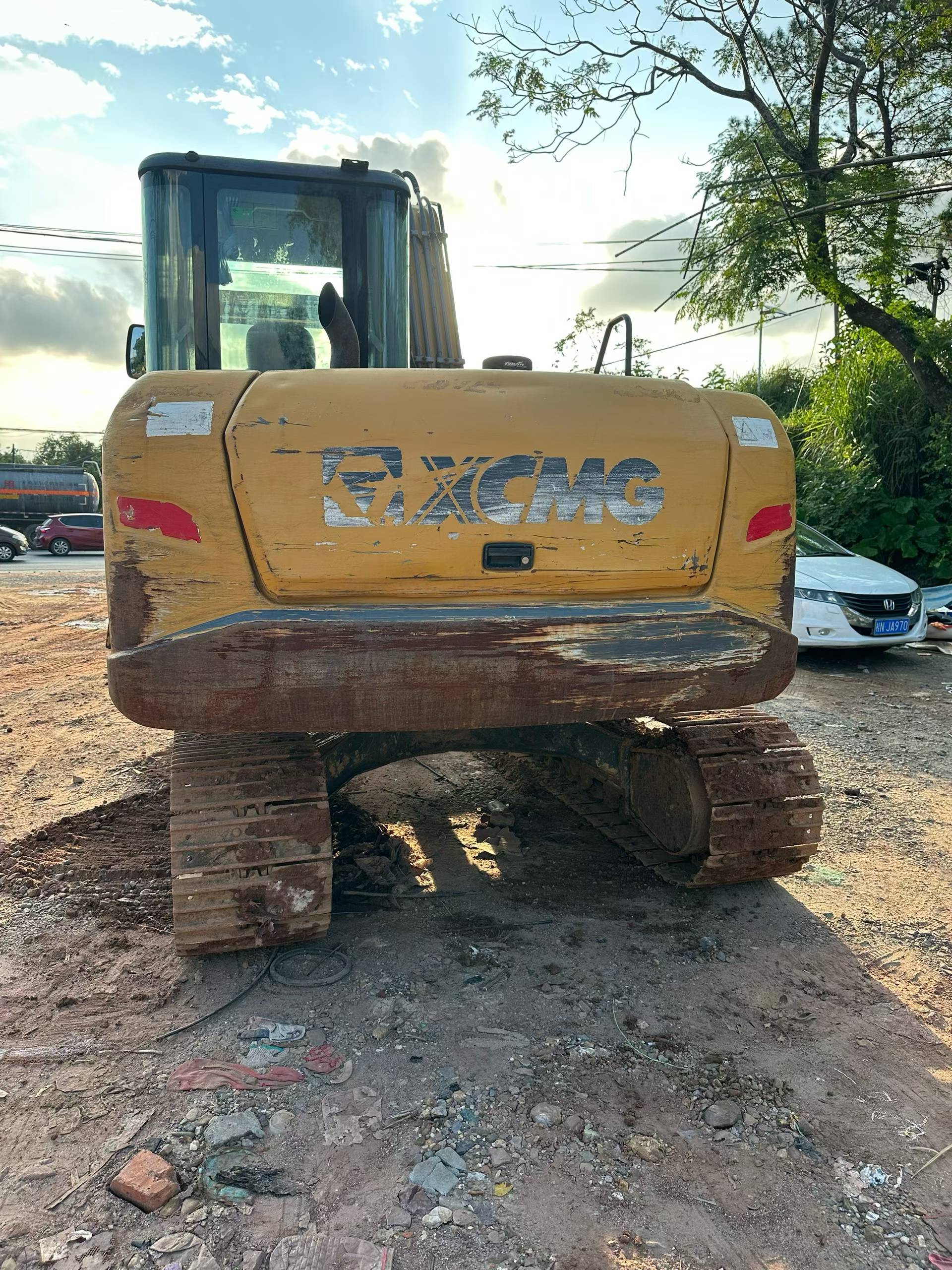 Compre Excavadora XCMG XE75C Usada / 3