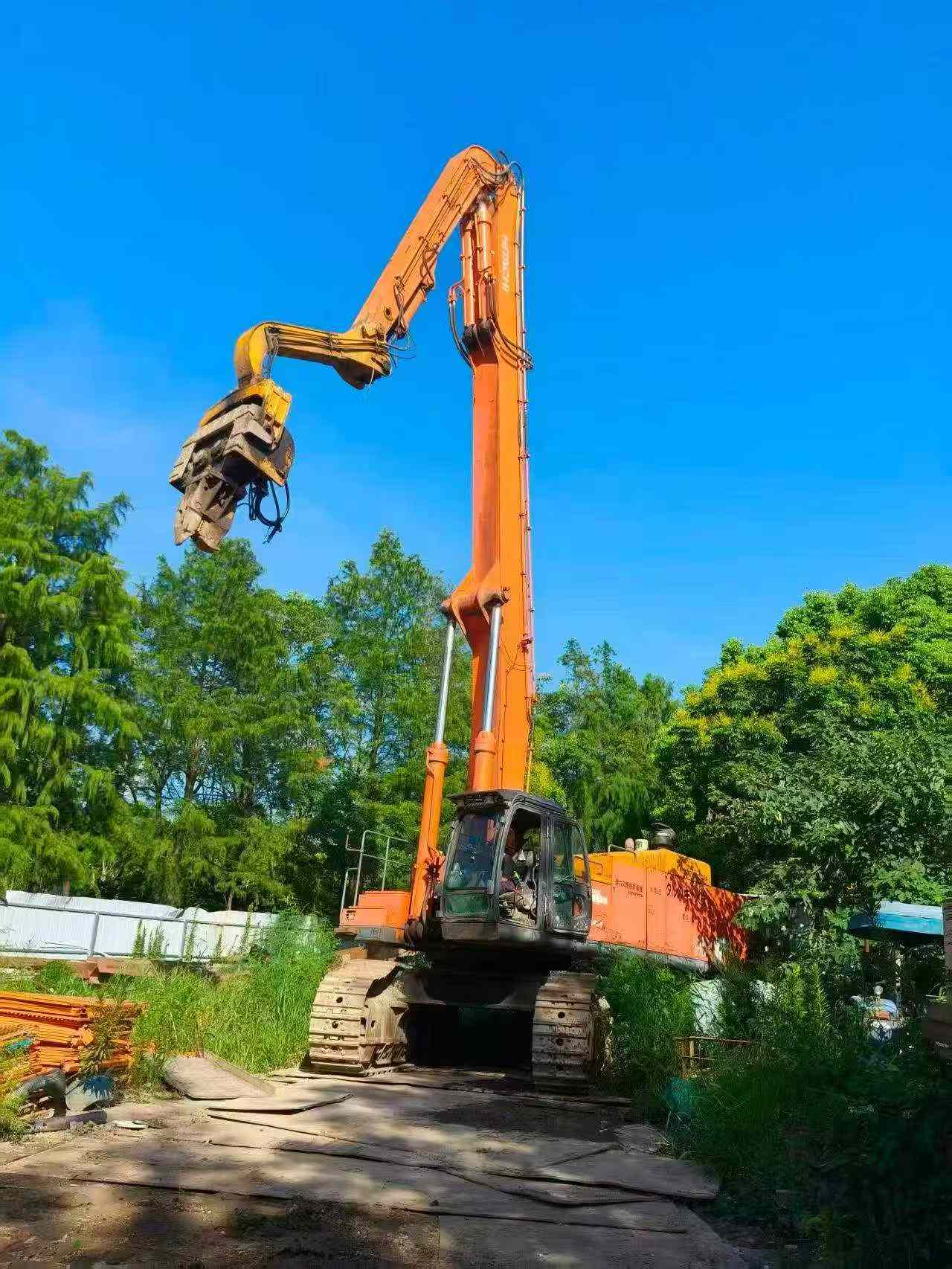 Compre Excavadora Hitachi ZX870H Usada / 8