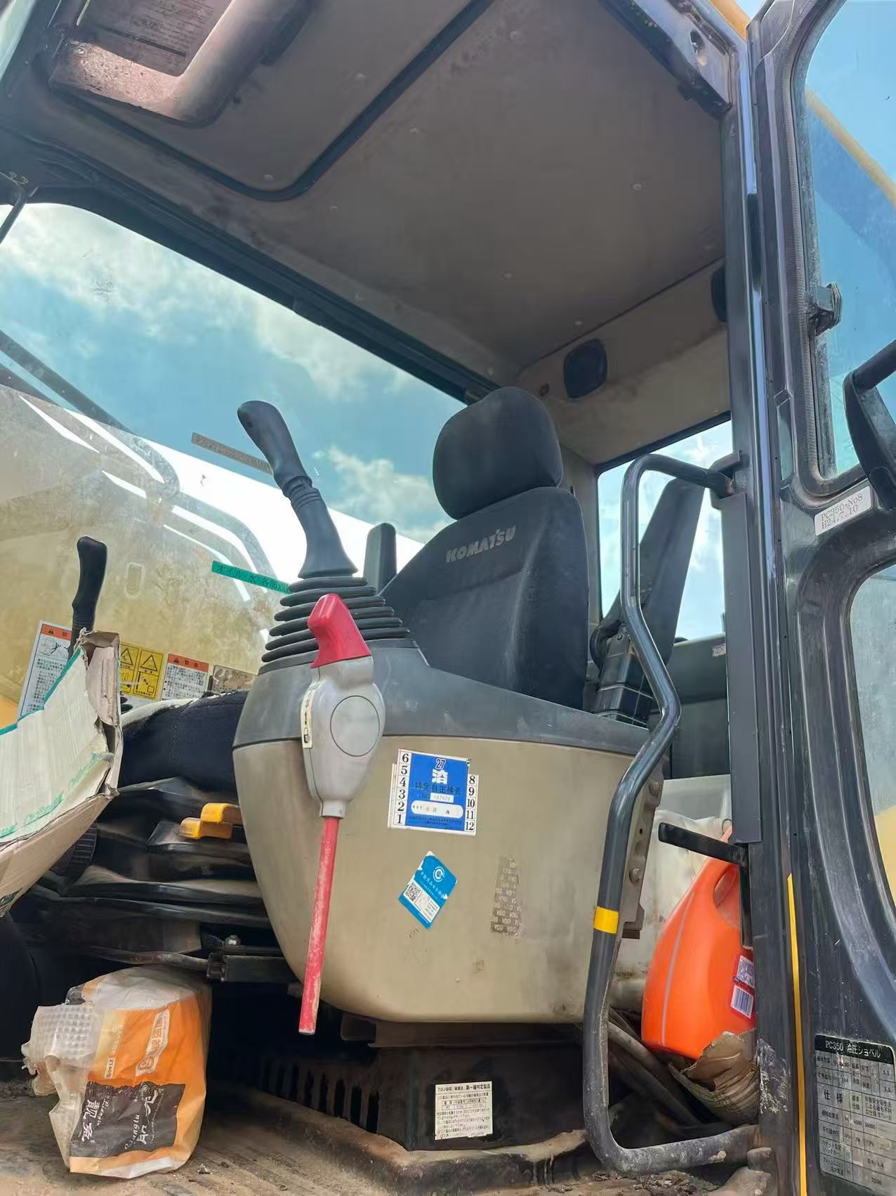 Compre Escavadeira Komatsu PC350-8 Usada / 4