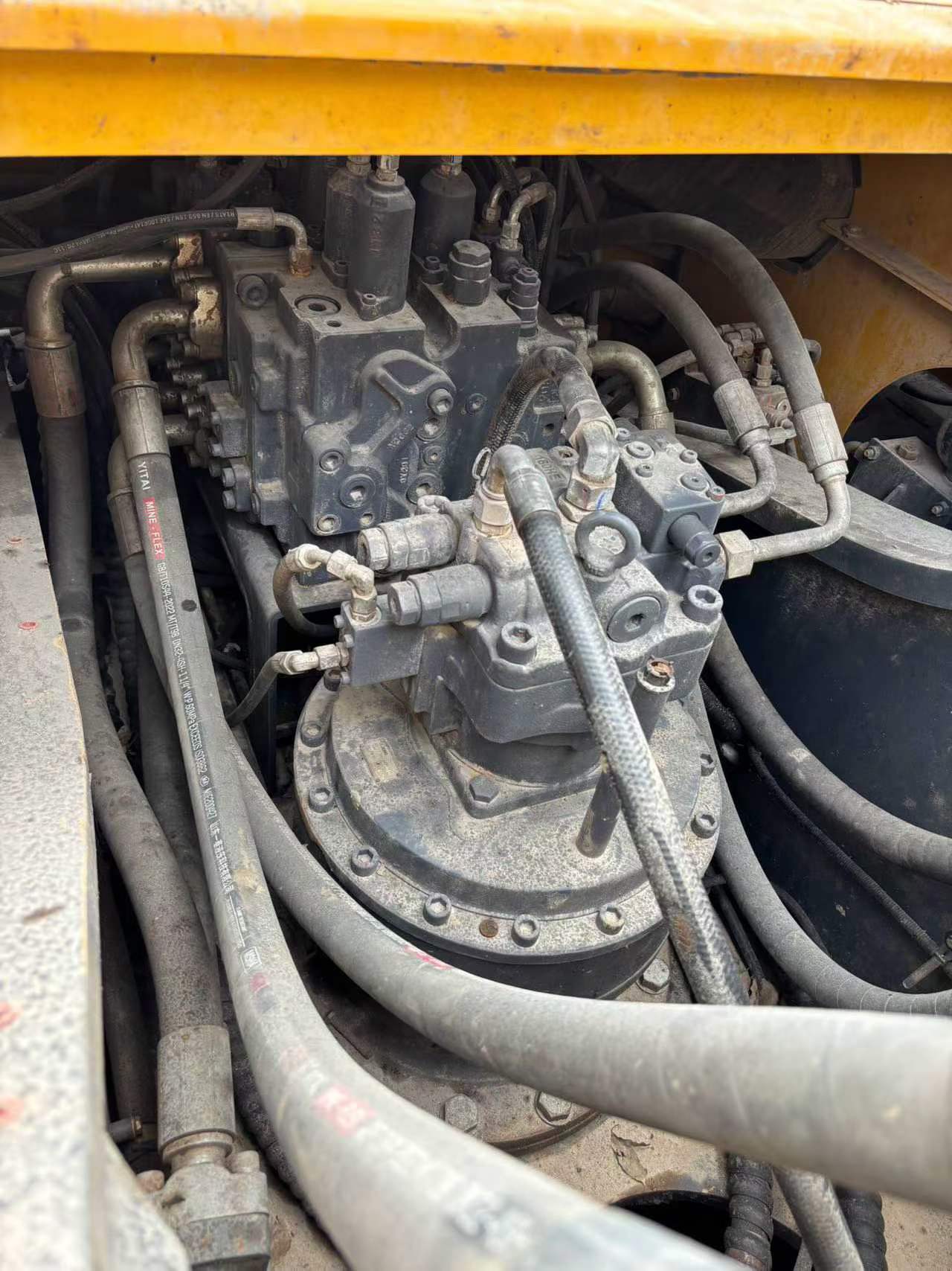 شراء حفارة XCMG XE380K مستعملة / 4