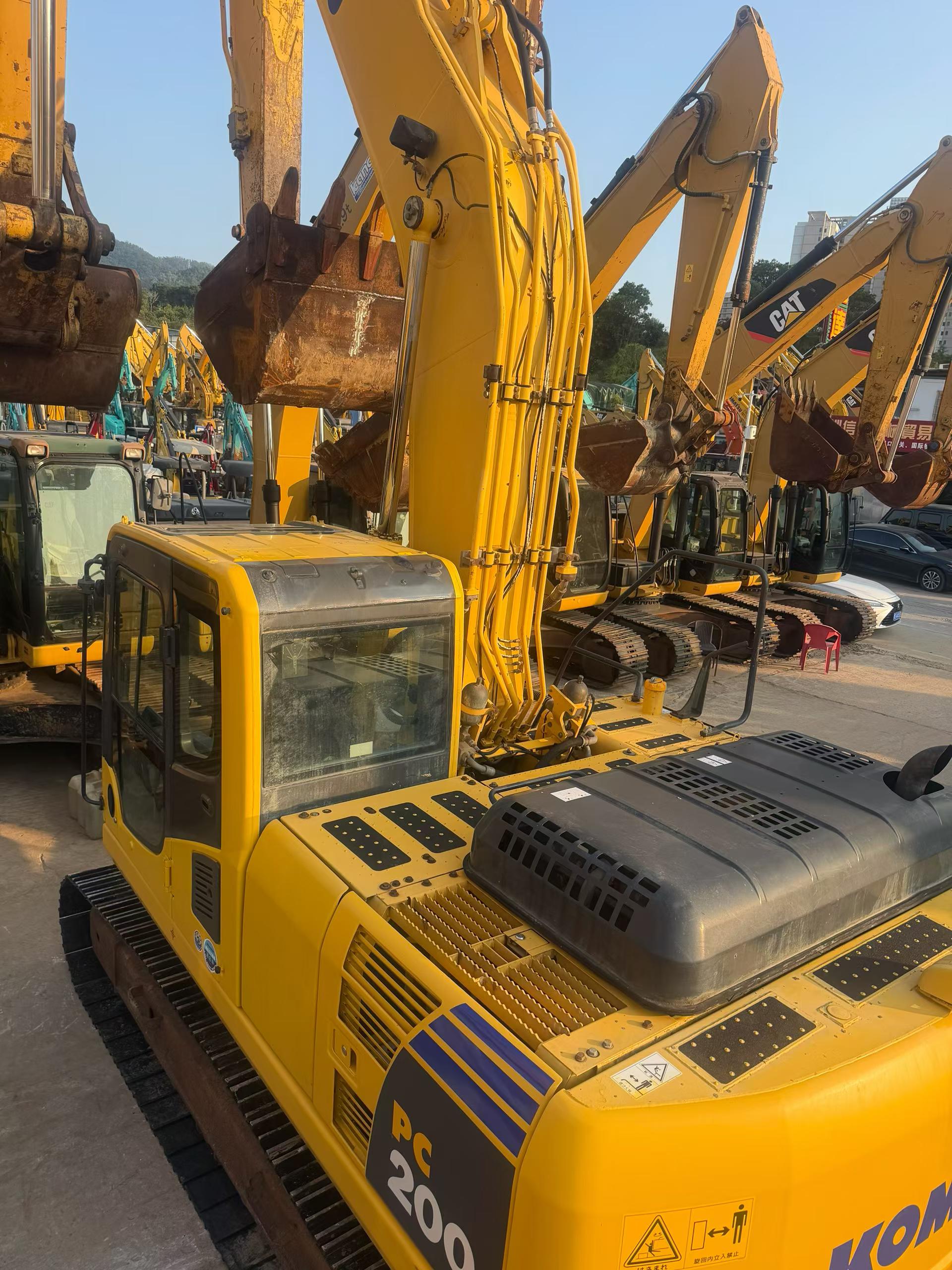 Acheter Pelle Komatsu PC200-8N1 d'occasion / 8