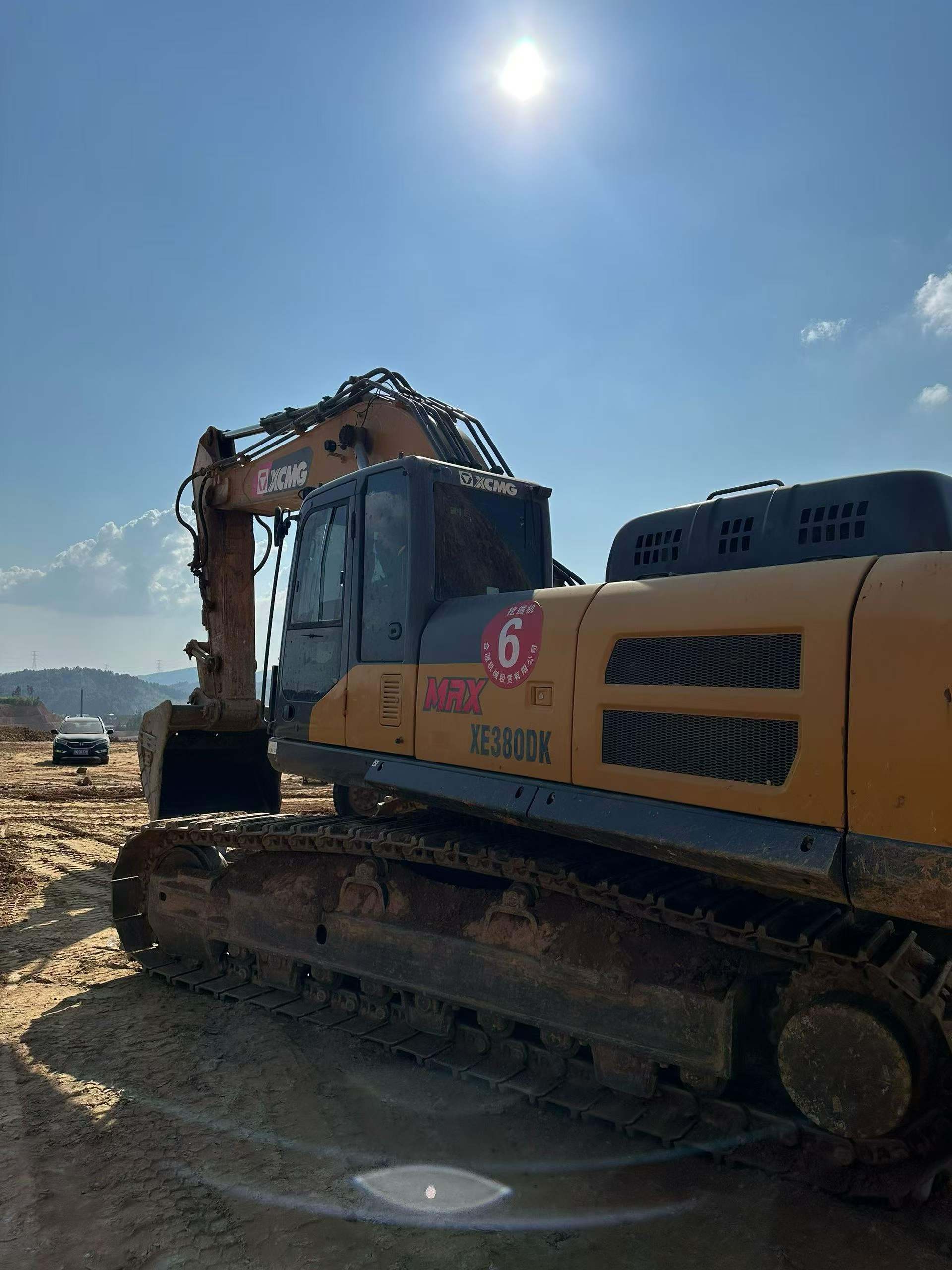 Compre Excavadora XCMG XE380K Usada / 4
