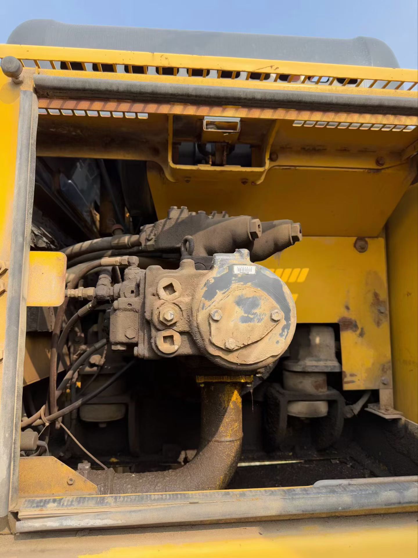 Compre Excavadora Komatsu PC400-6 Usada / 6