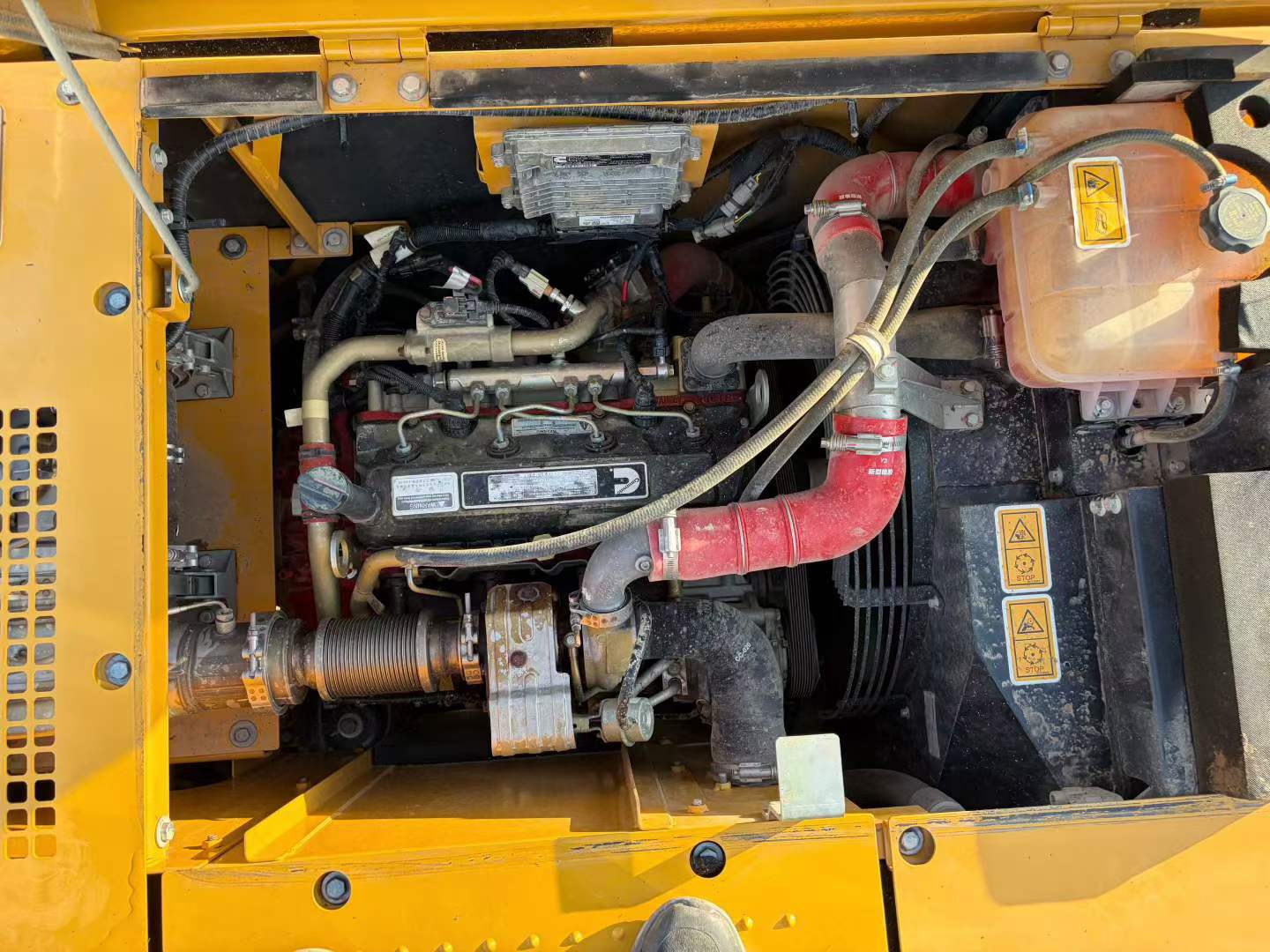 Buy XCMG XE135B Used Excavator / 5