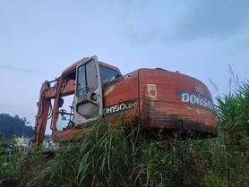 Compre Escavadeira Doosan DH150 Usada / 4 Compre Escavadeira Doosan DH150 Usada / 4
