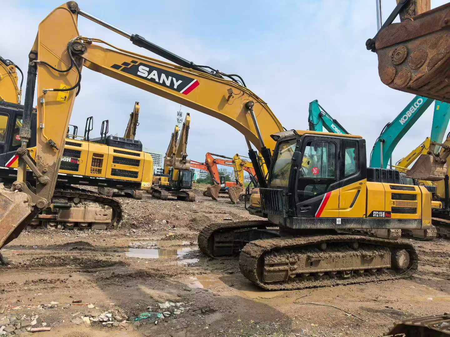 Купить Подержанный Экскаватор Sany SY215C / 6