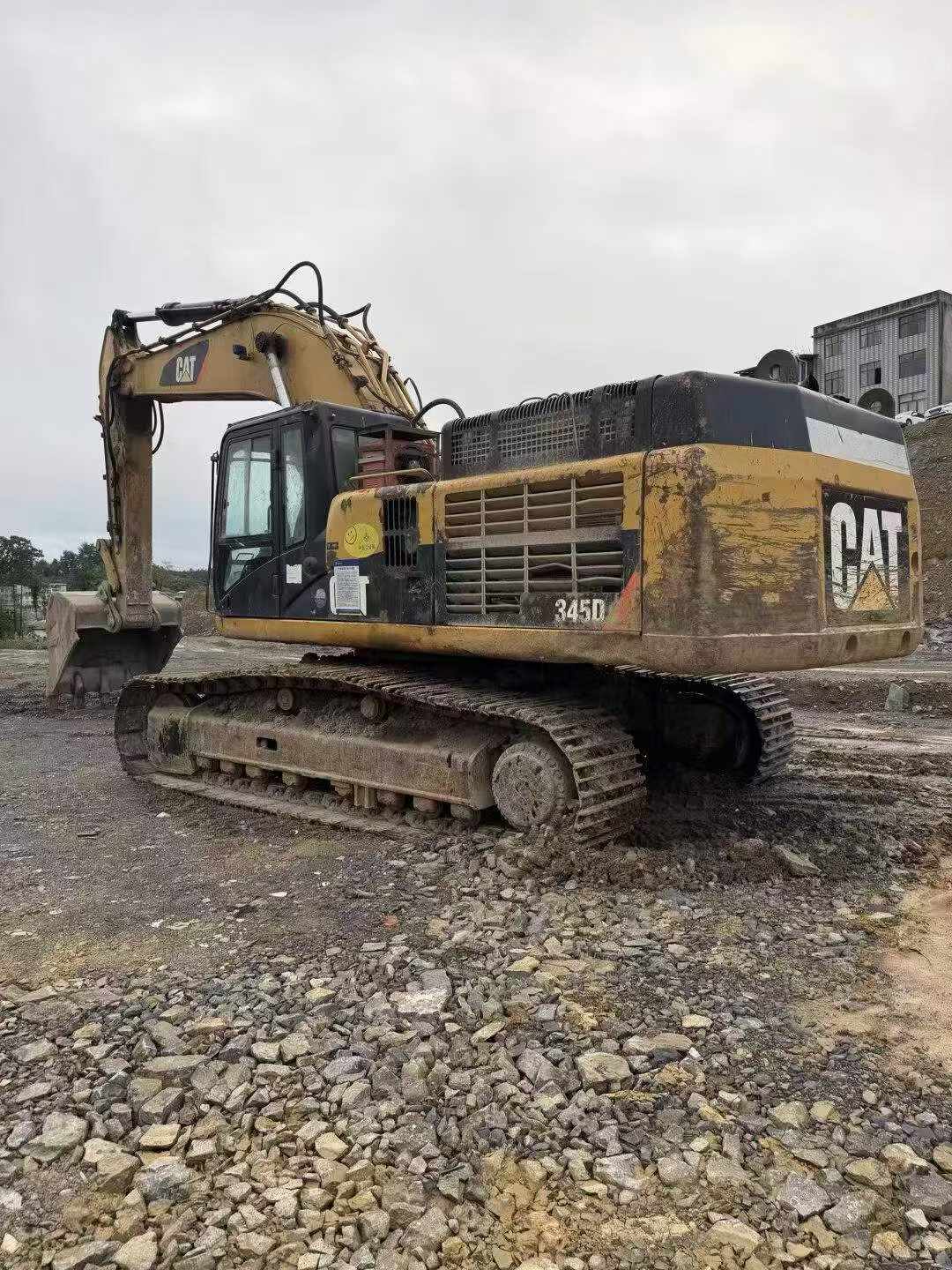 شراء Caterpillar 345D مستعمل حفارة