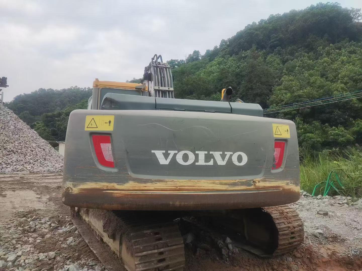 Купить Volvo EC200 Подержанный Экскаватор