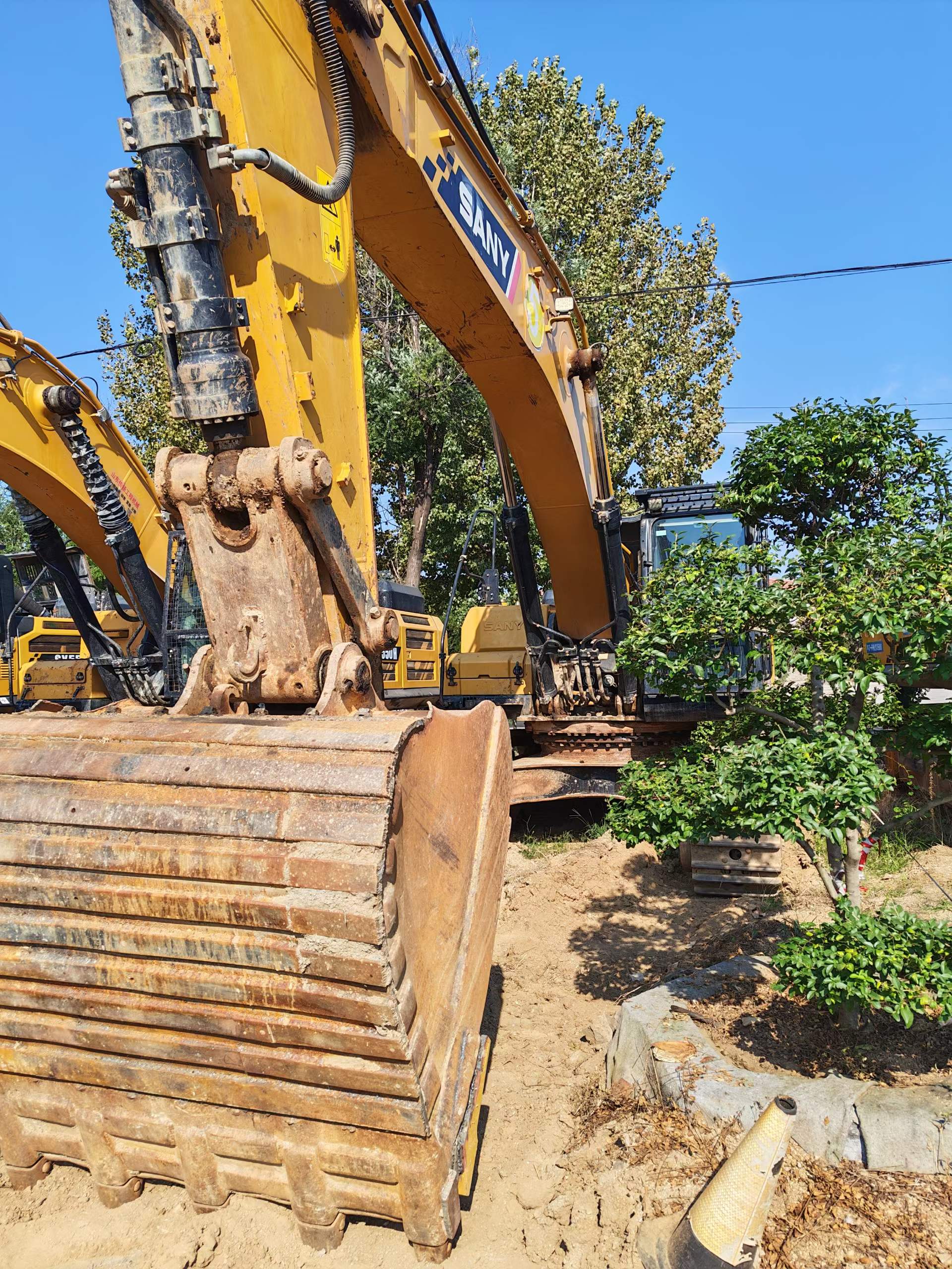 Buy Sany SY375H Used Excavator