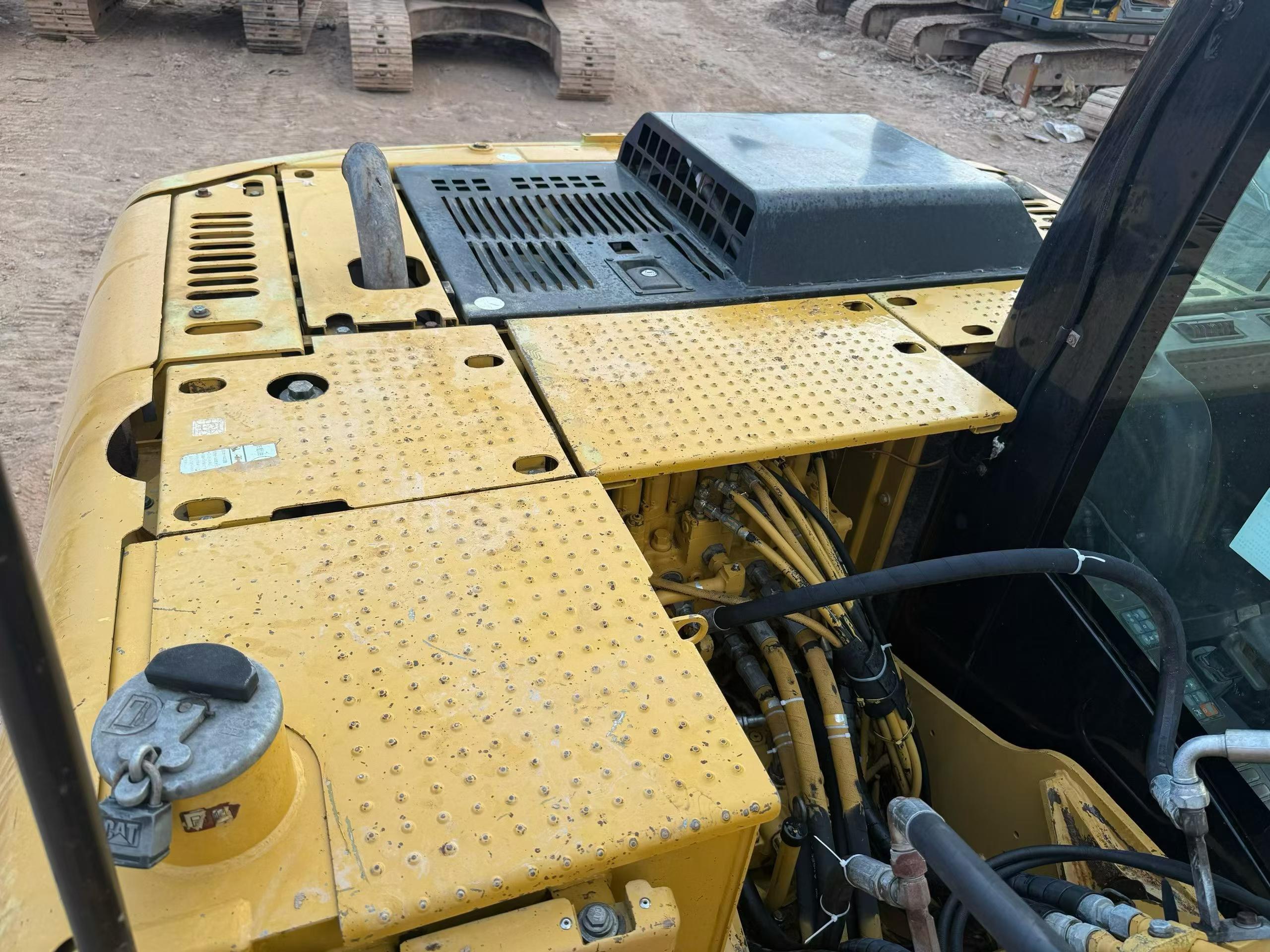 Acheter Pelle Caterpillar 312D d'occasion / 7 Acheter Pelle Caterpillar 312D d'occasion / 7