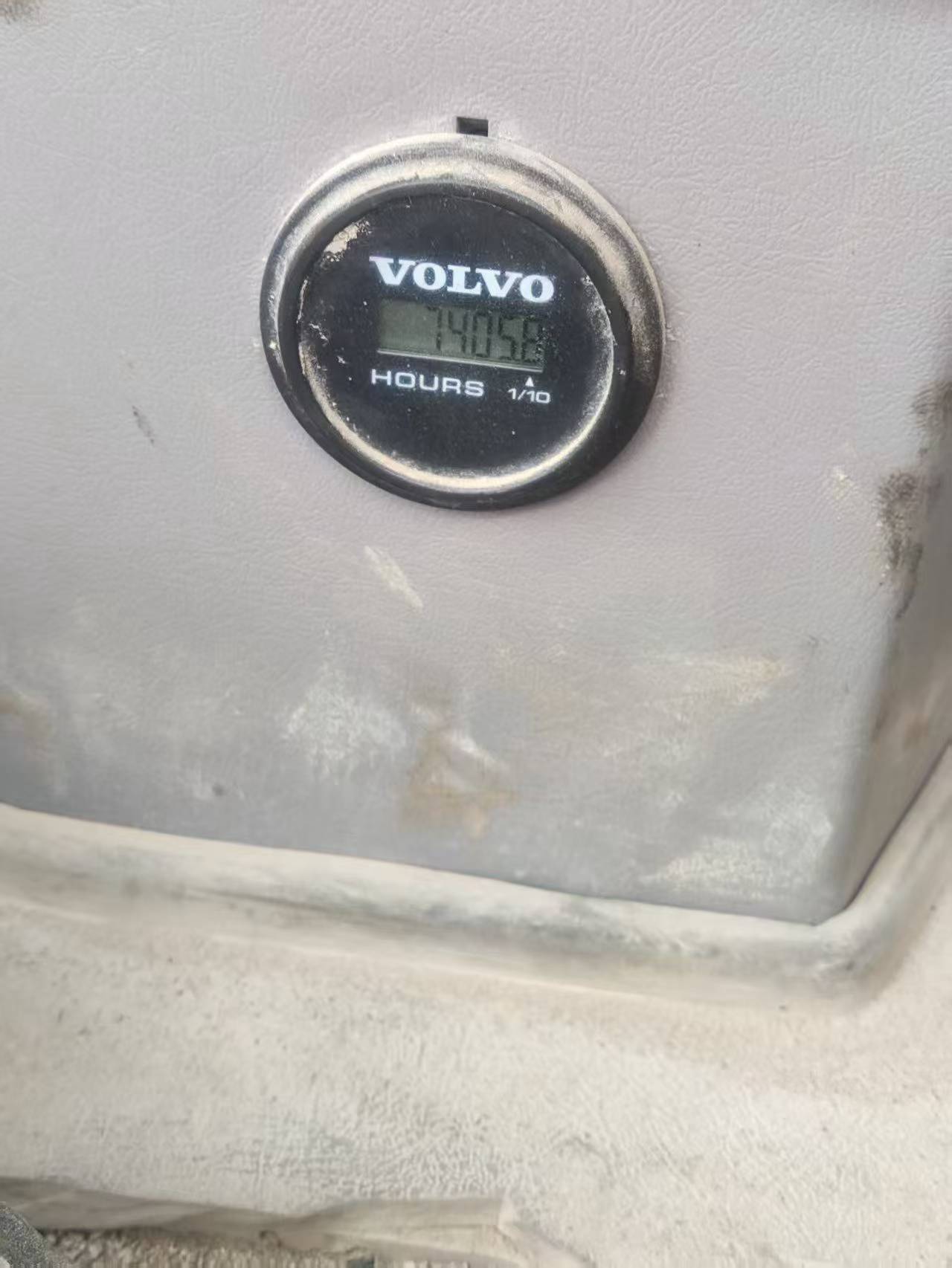 Купить Подержанный Экскаватор Volvo EC200 / 7