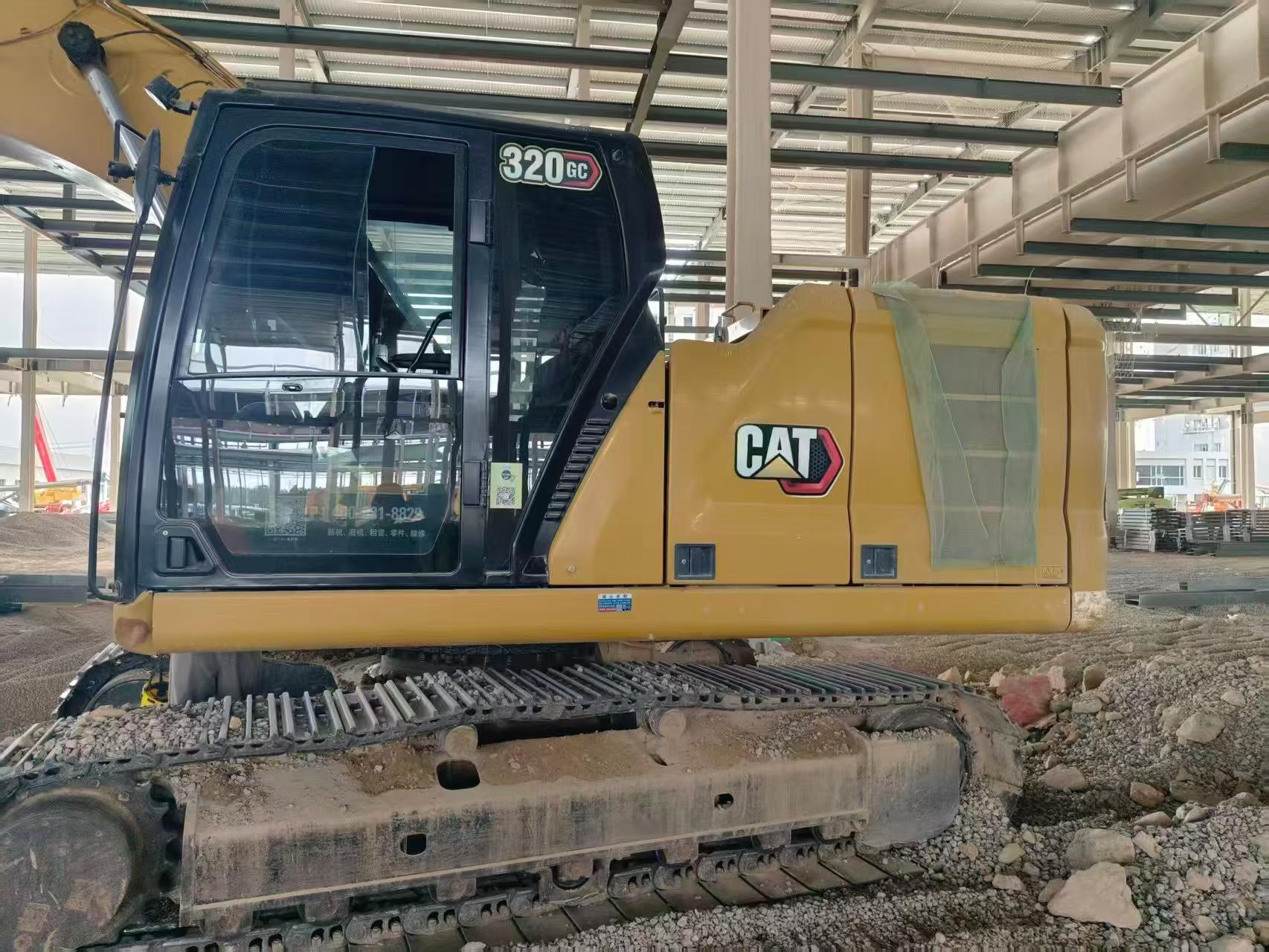 شراء Caterpillar 320A مستعمل حفارة