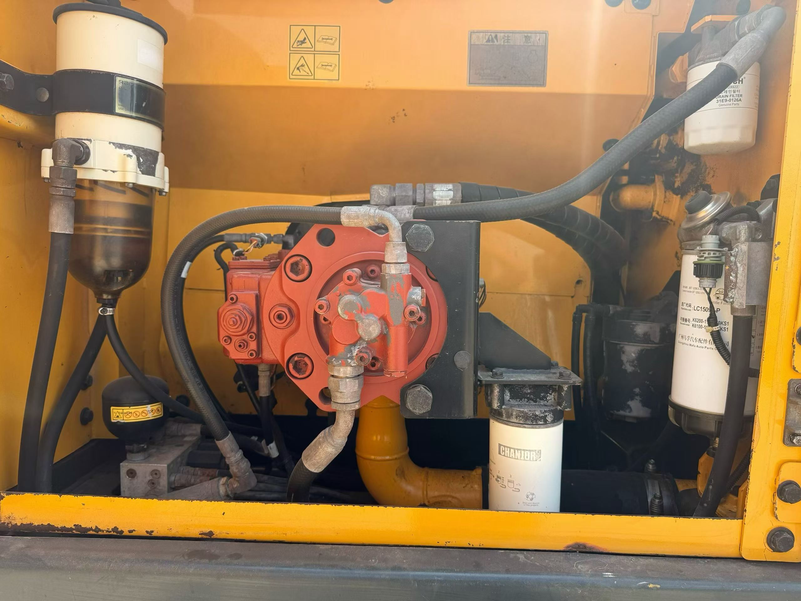 شراء حفارة Hyundai R215-7 مستعملة / 5