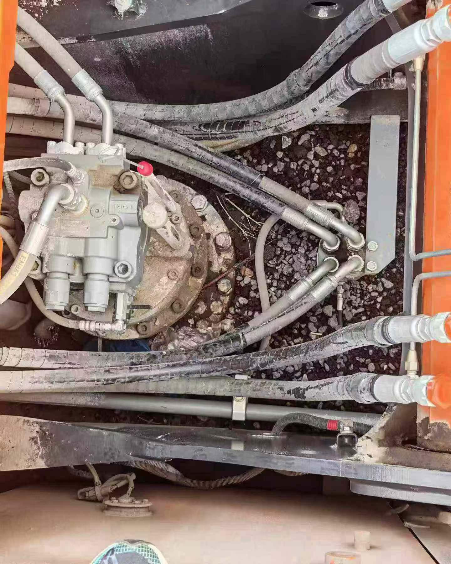 Compre Excavadora Hitachi EX200 Usada / 7 Compre Excavadora Hitachi EX200 Usada / 7