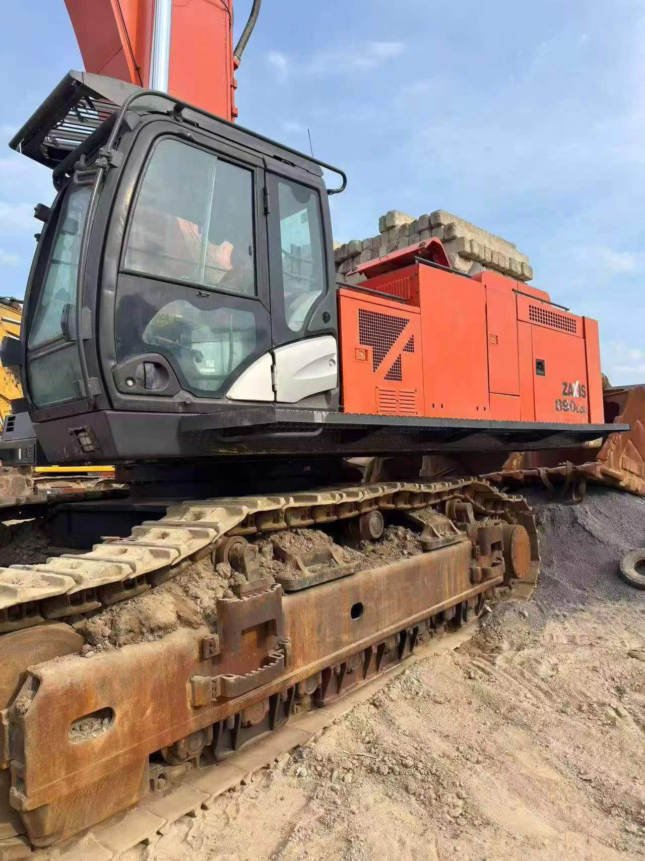 Buy Hitachi ZX890LCH-5A Used Excavator Buy Hitachi ZX890LCH-5A Used Excavator
