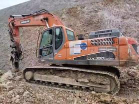 Купить Подержанный Экскаватор Doosan DH300-5 / 4 Купить Подержанный Экскаватор Doosan DH300-5 / 4