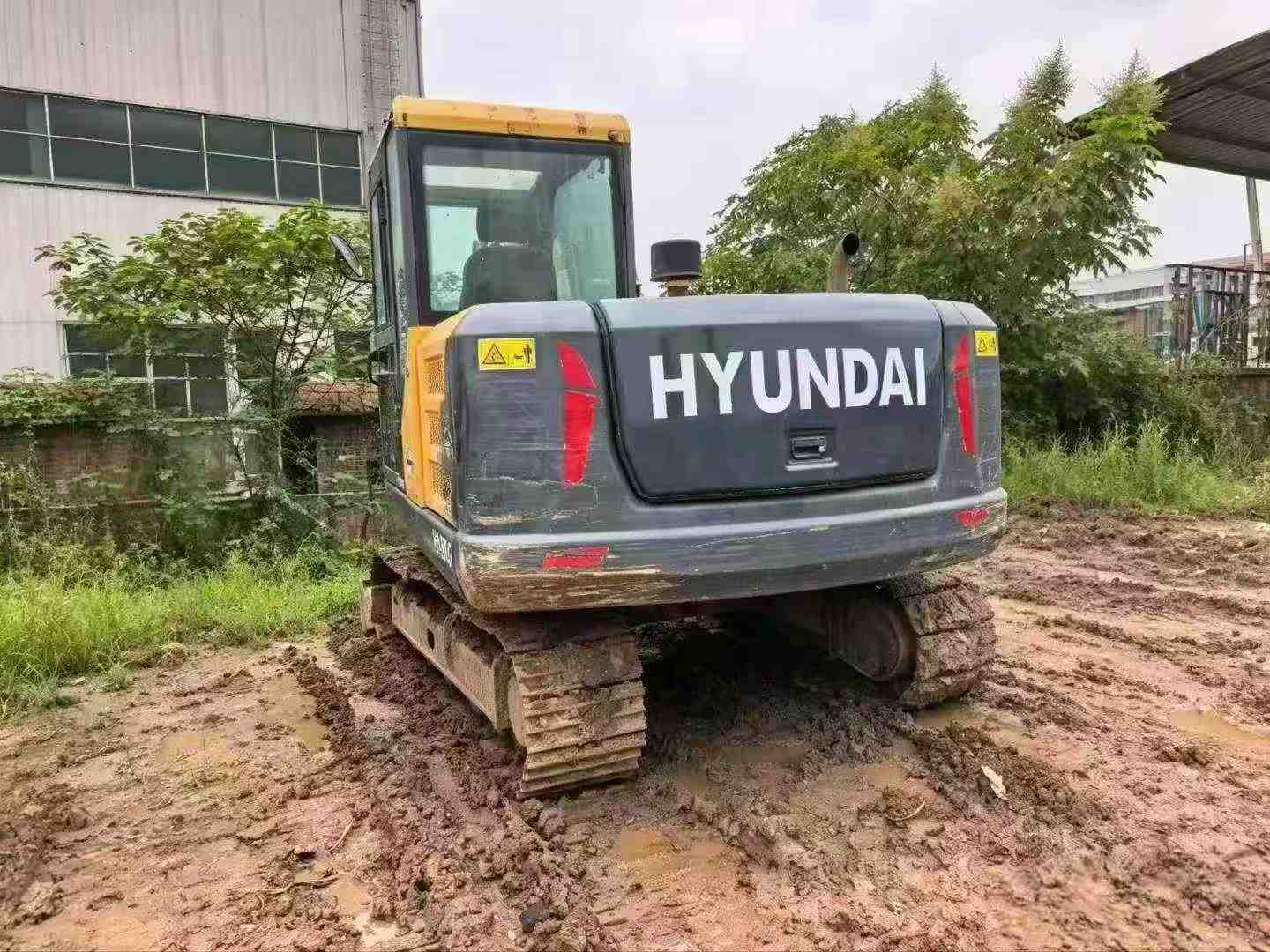 Comprar Hyundai R80G Usado Excavadora