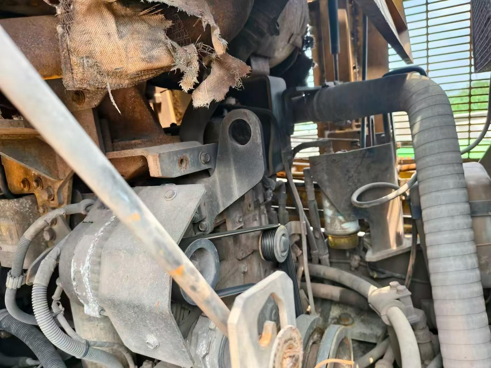 Compre Escavadeira Komatsu WA380-6 Usada / 2