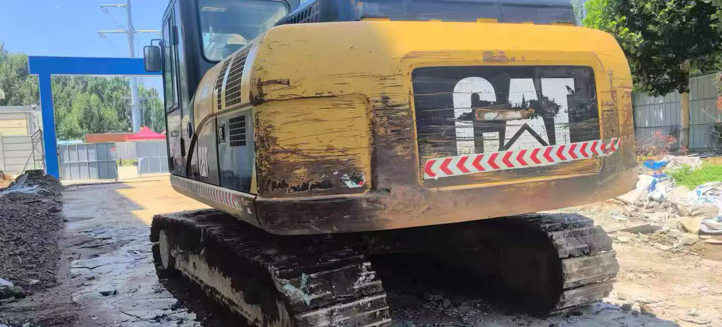 شراء Caterpillar 320A مستعمل حفارة