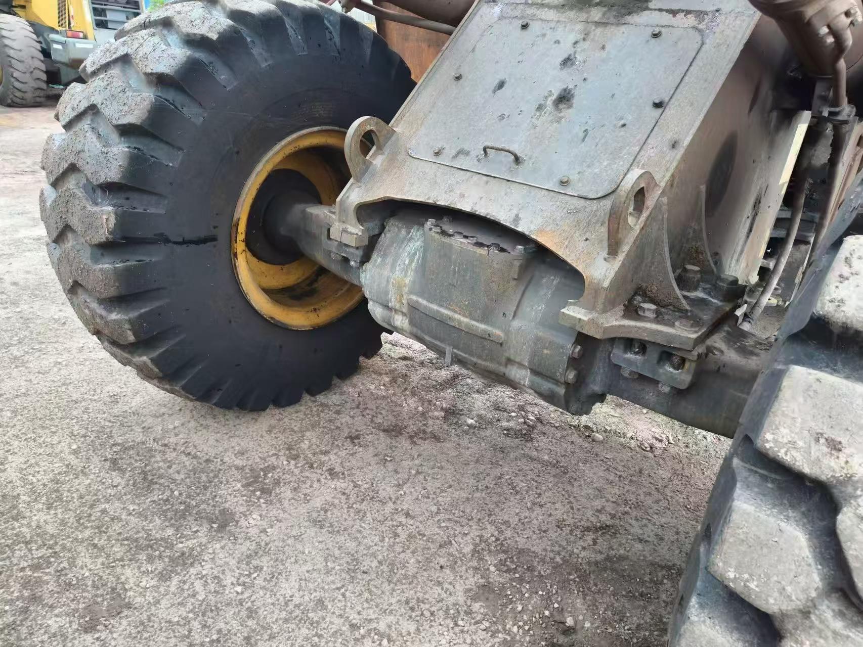 Compre Escavadeira Komatsu WA380-6 Usada / 5