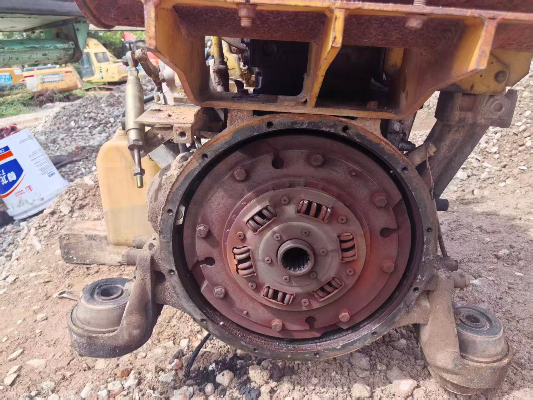 شراء حفارة Komatsu PC200-6 مستعملة / 7