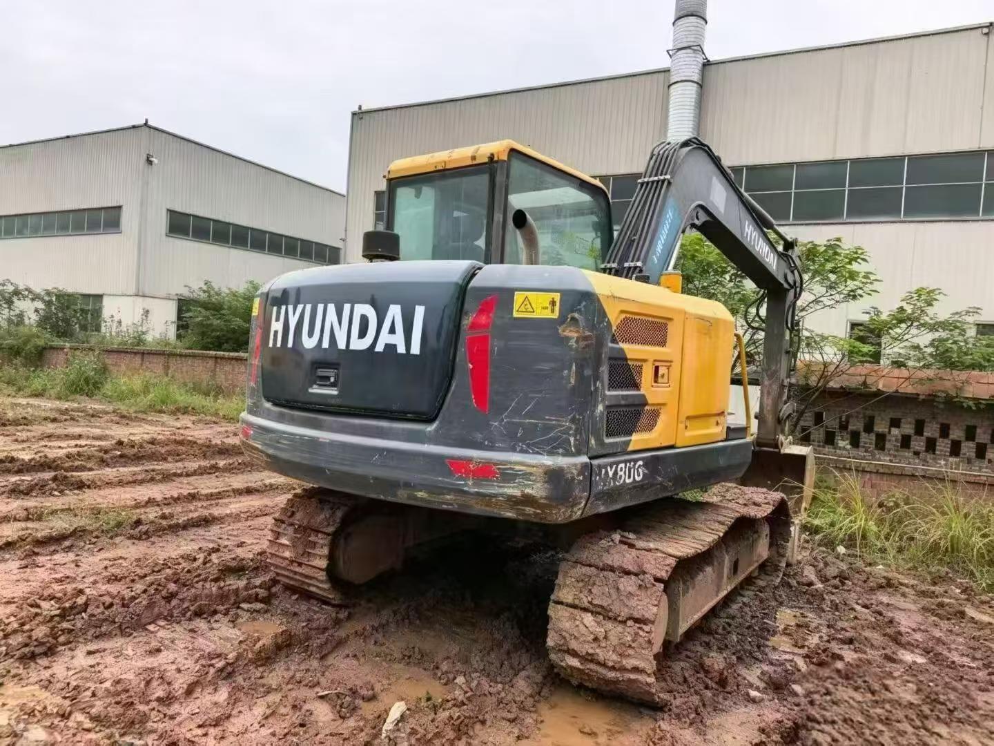 Compre Excavadora Hyundai R80G Usada / 4