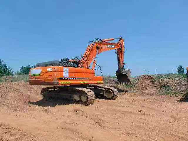 Compre Escavadeira Doosan DX380 Usada / 4 Compre Escavadeira Doosan DX380 Usada / 4
