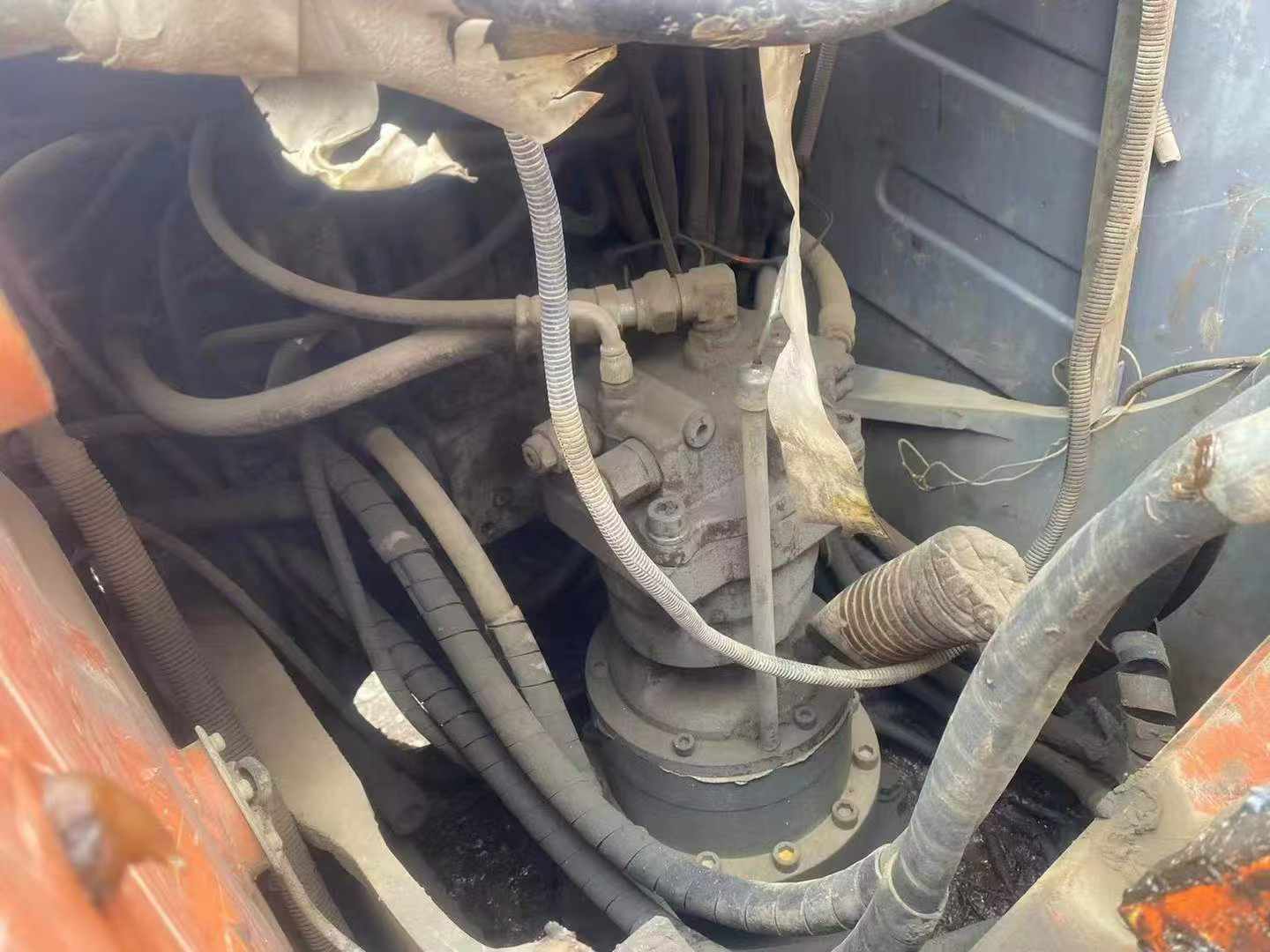 شراء حفارة Hitachi EX120-6 مستعملة / 7