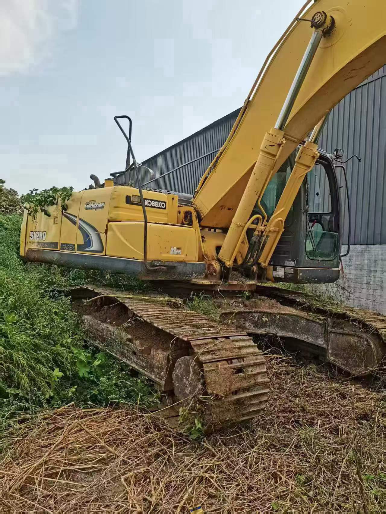 Buy Kobelco SK250 Used Excavator