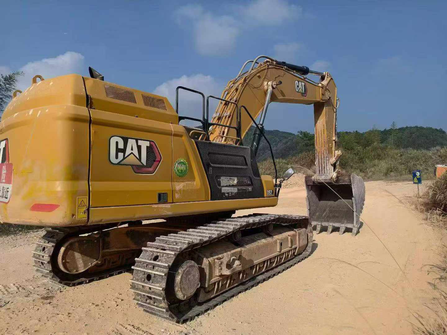Compre Escavadeira Caterpillar CAT352  Usada / 8