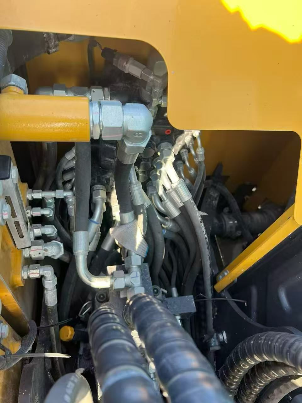 Купить Подержанный Экскаватор XCMG XE75G / 4