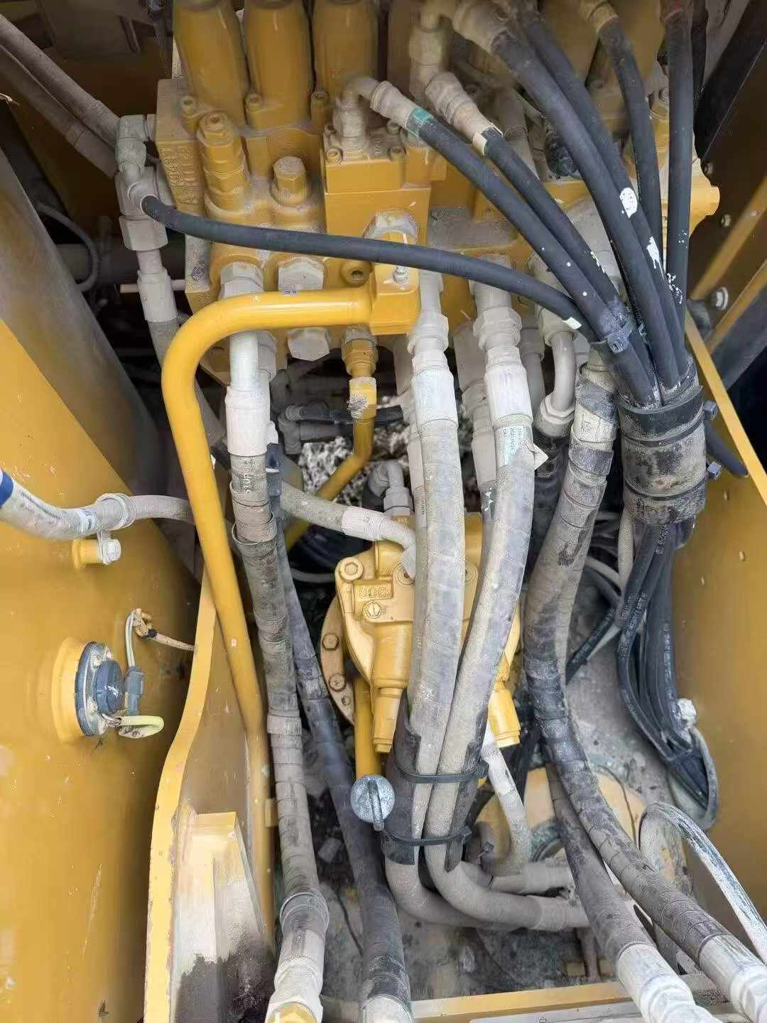 Compre Excavadora Caterpillar 313D Usada / 5